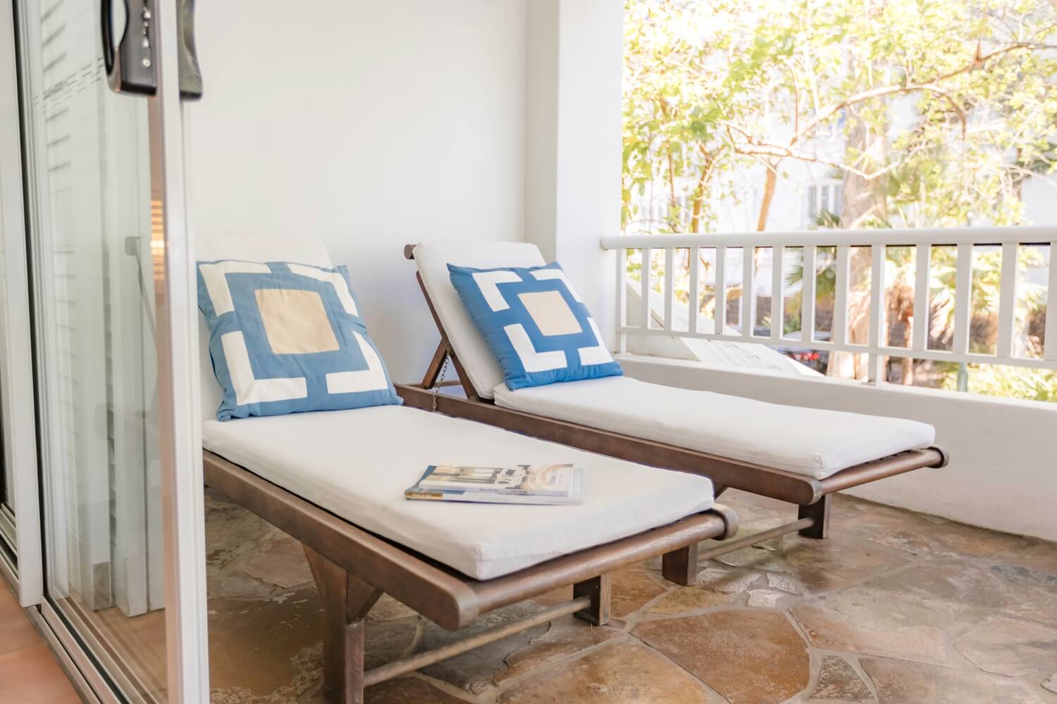 Double Ocean View King Bed