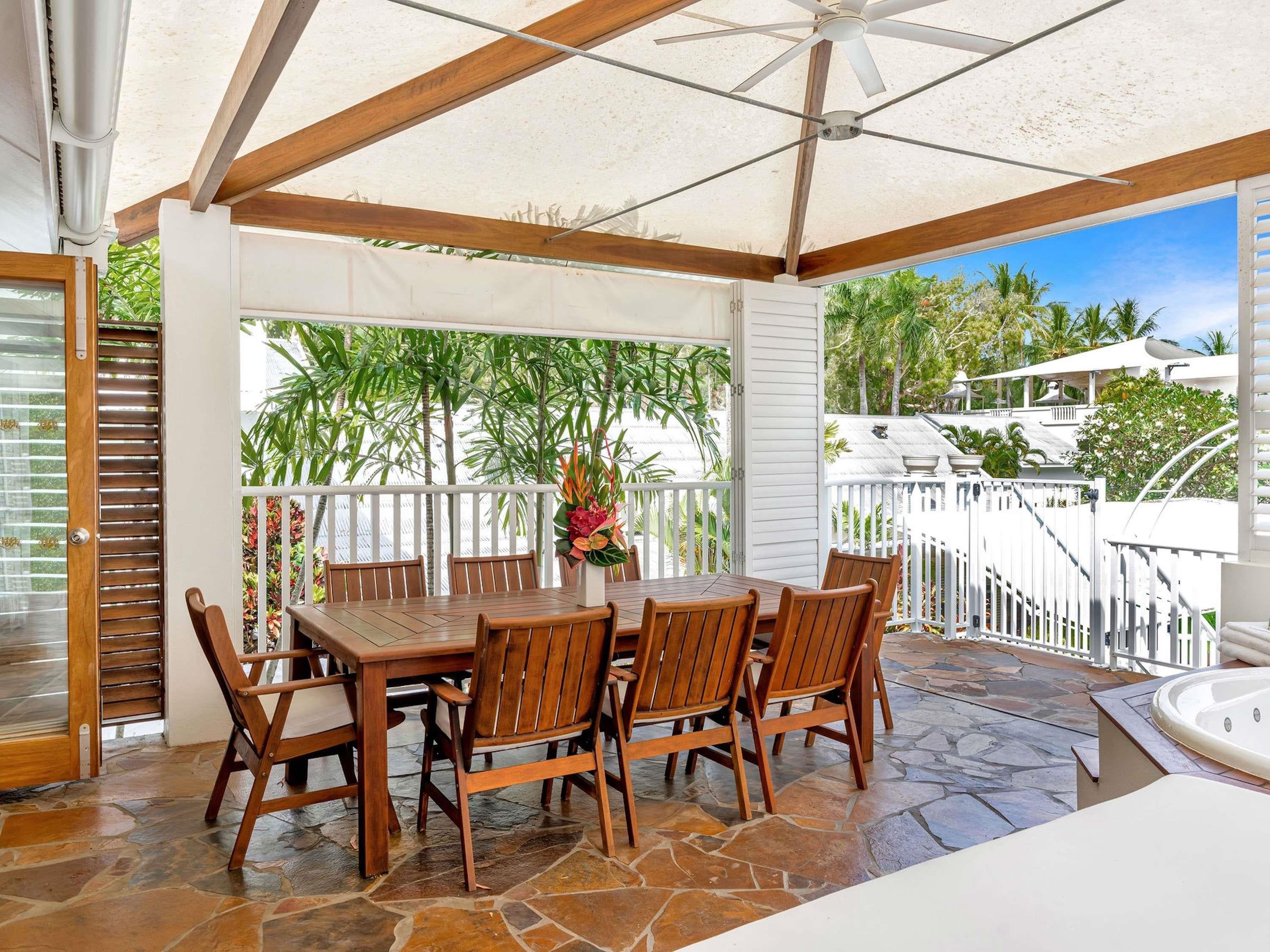 Villa Four Bedrooms with Private Pool