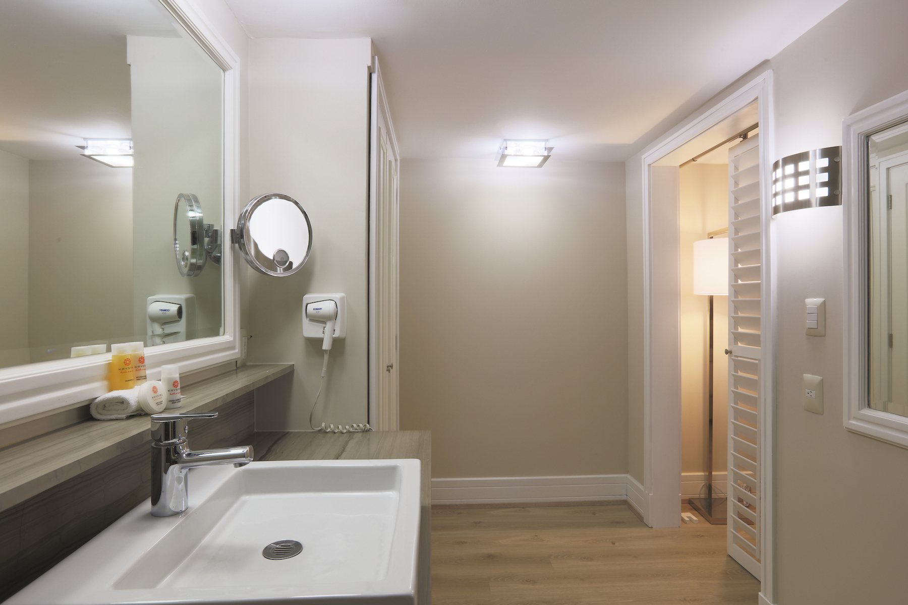 Double King Size Bed