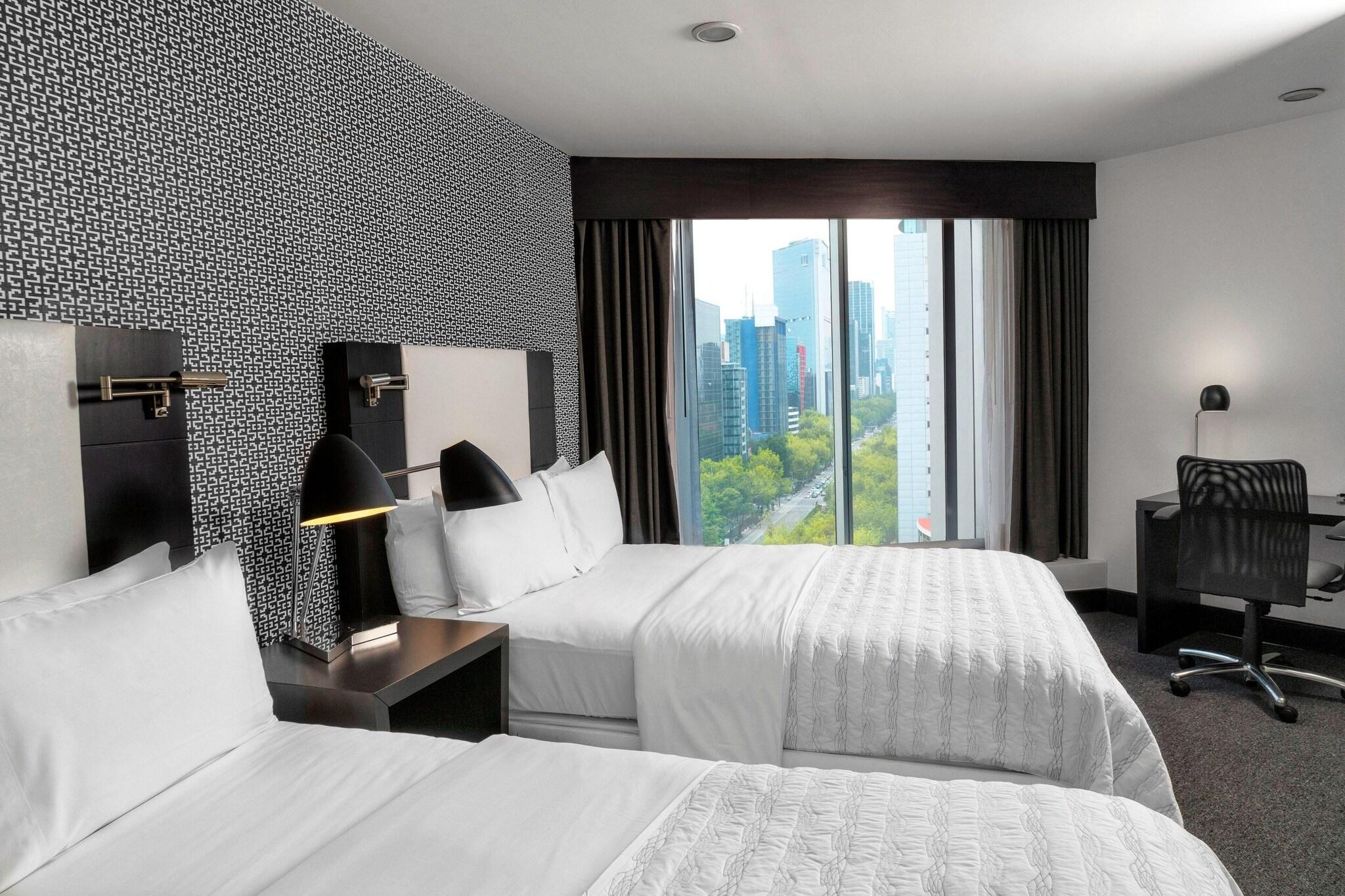 Suite Classic Two Double Beds