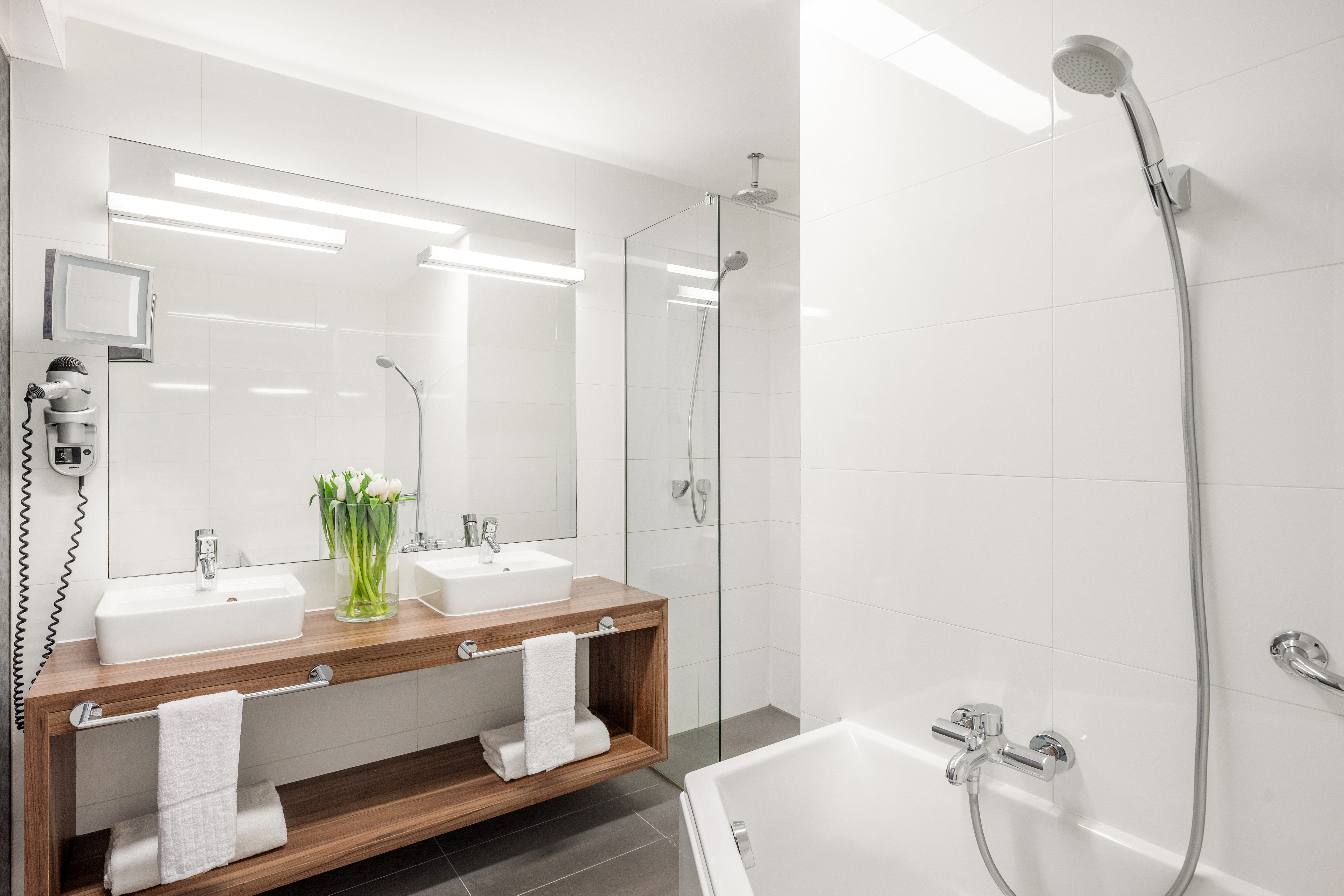 Suite Queen Size Bed