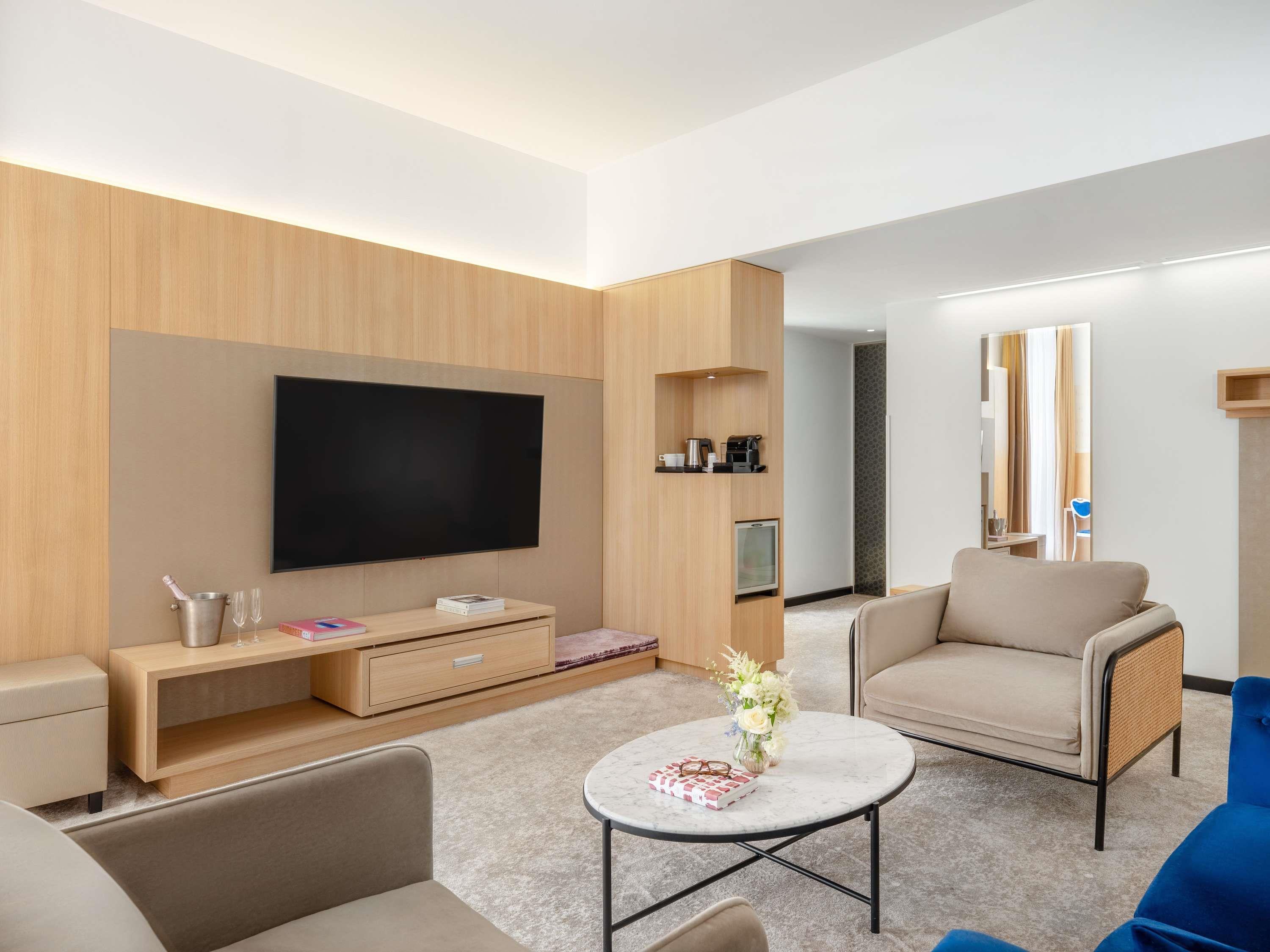 Suite Queen Size Bed