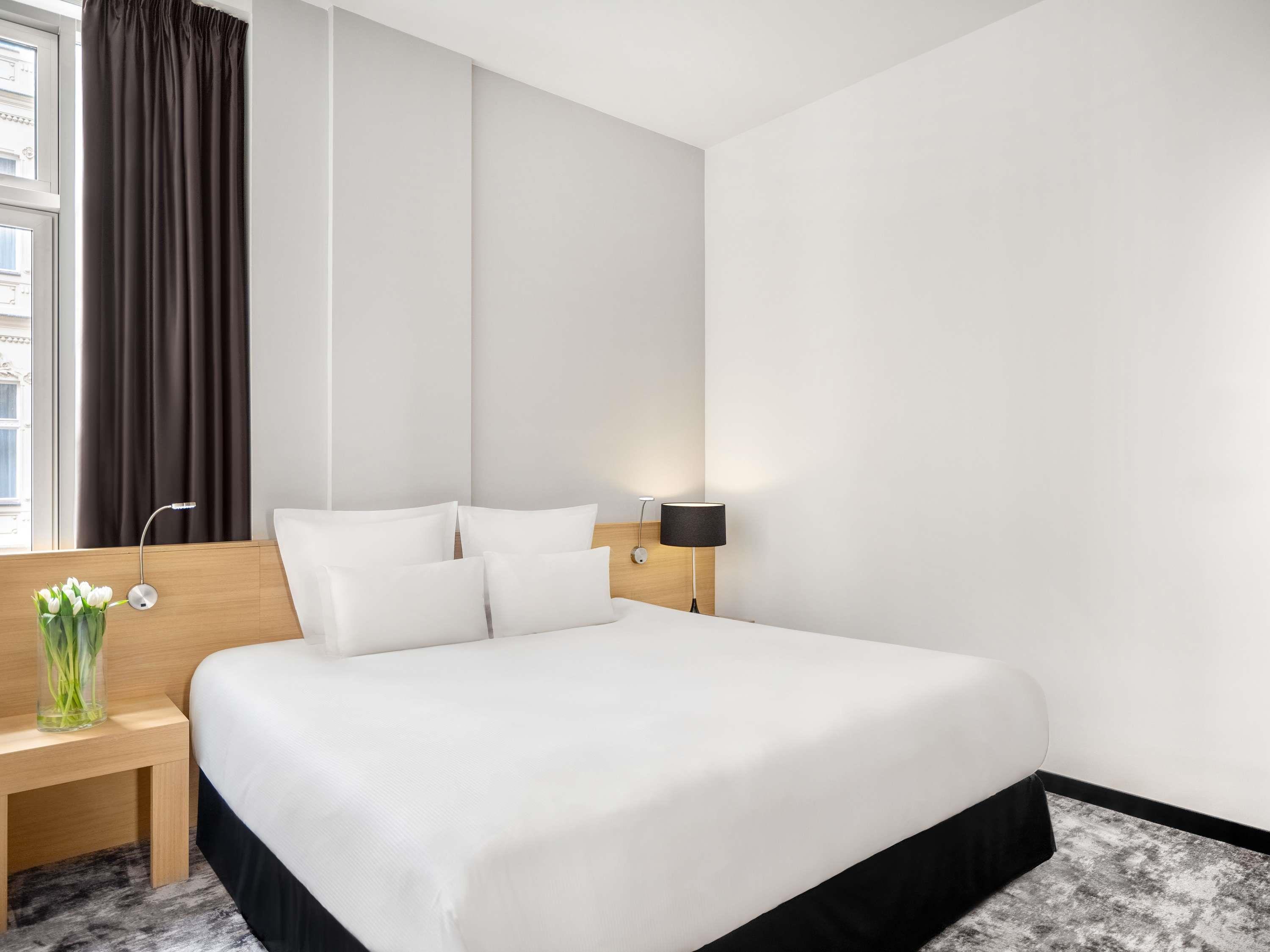 Suite Queen Size Bed