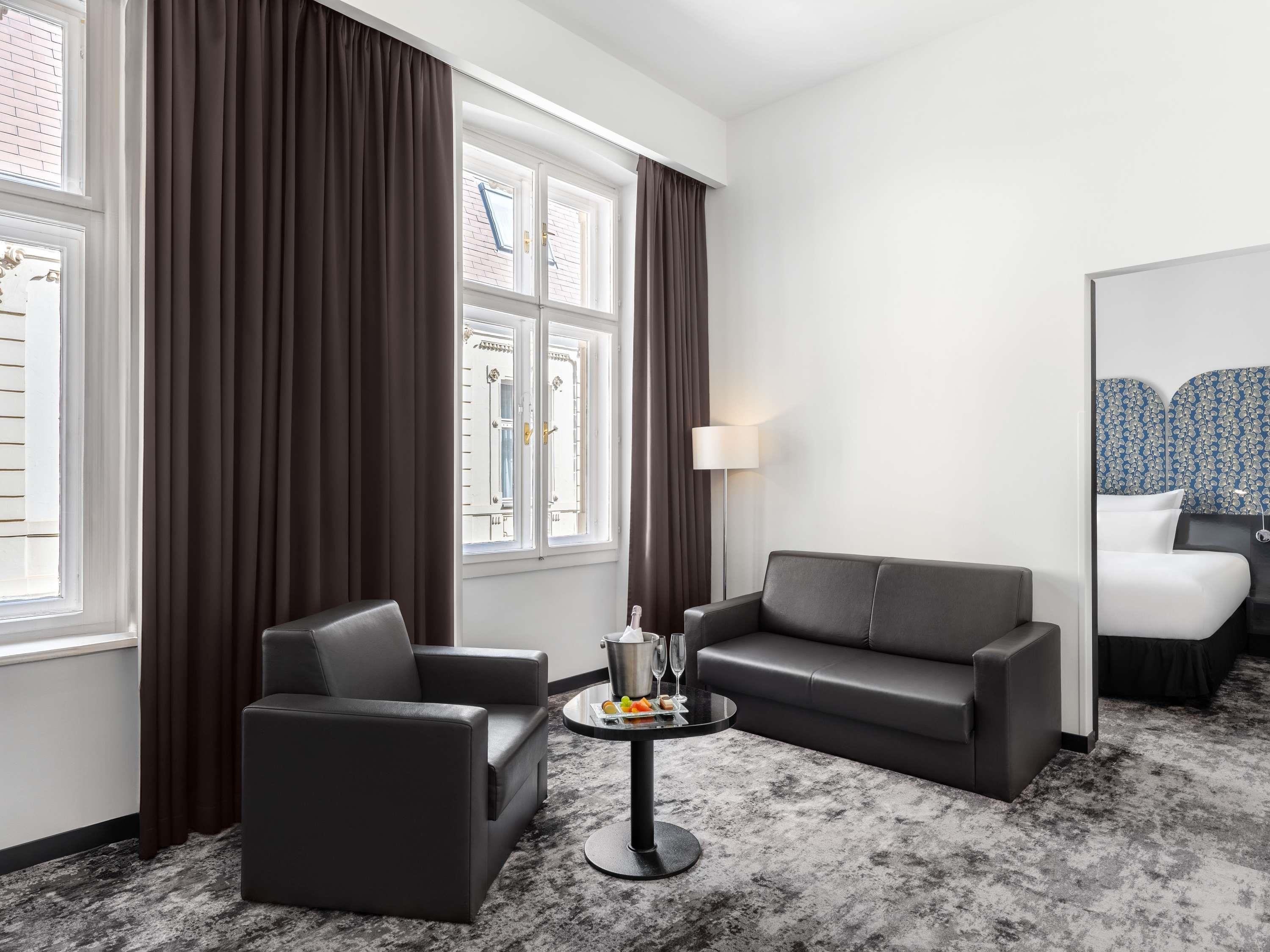 Junior Suite King Size Bed