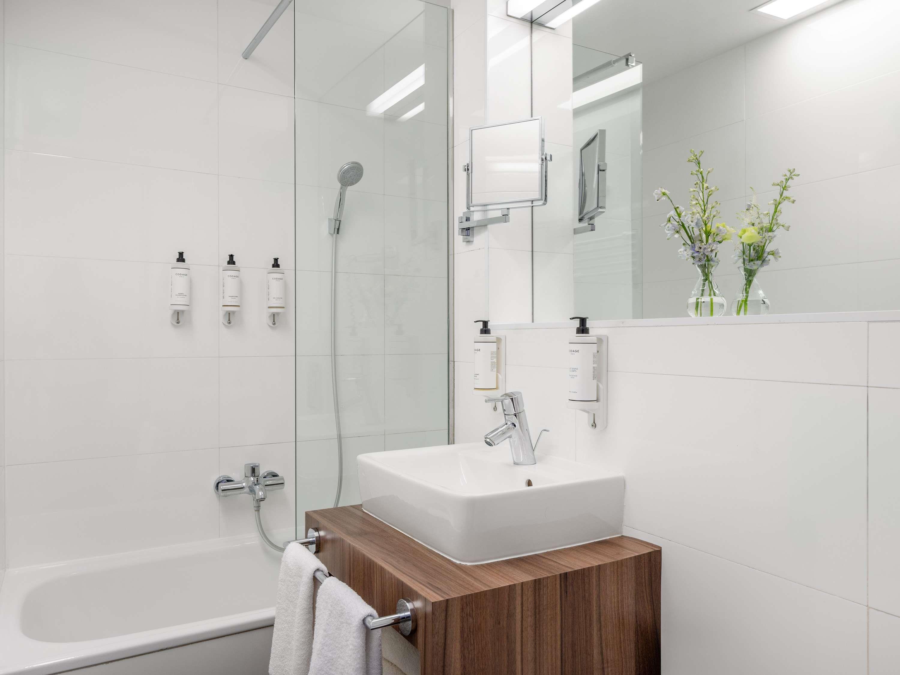 Double or Twin Standard