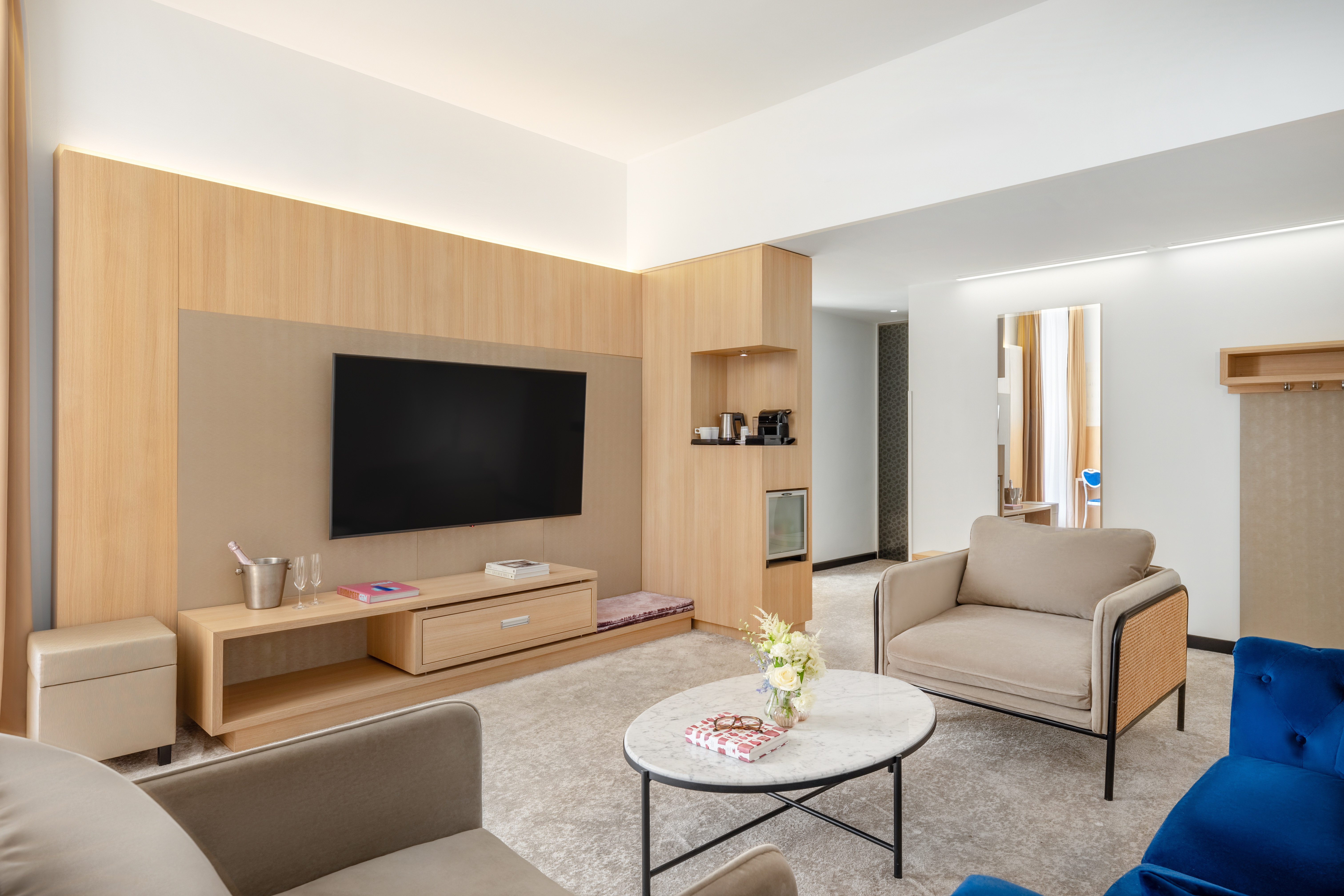 Suite Queen Size Bed