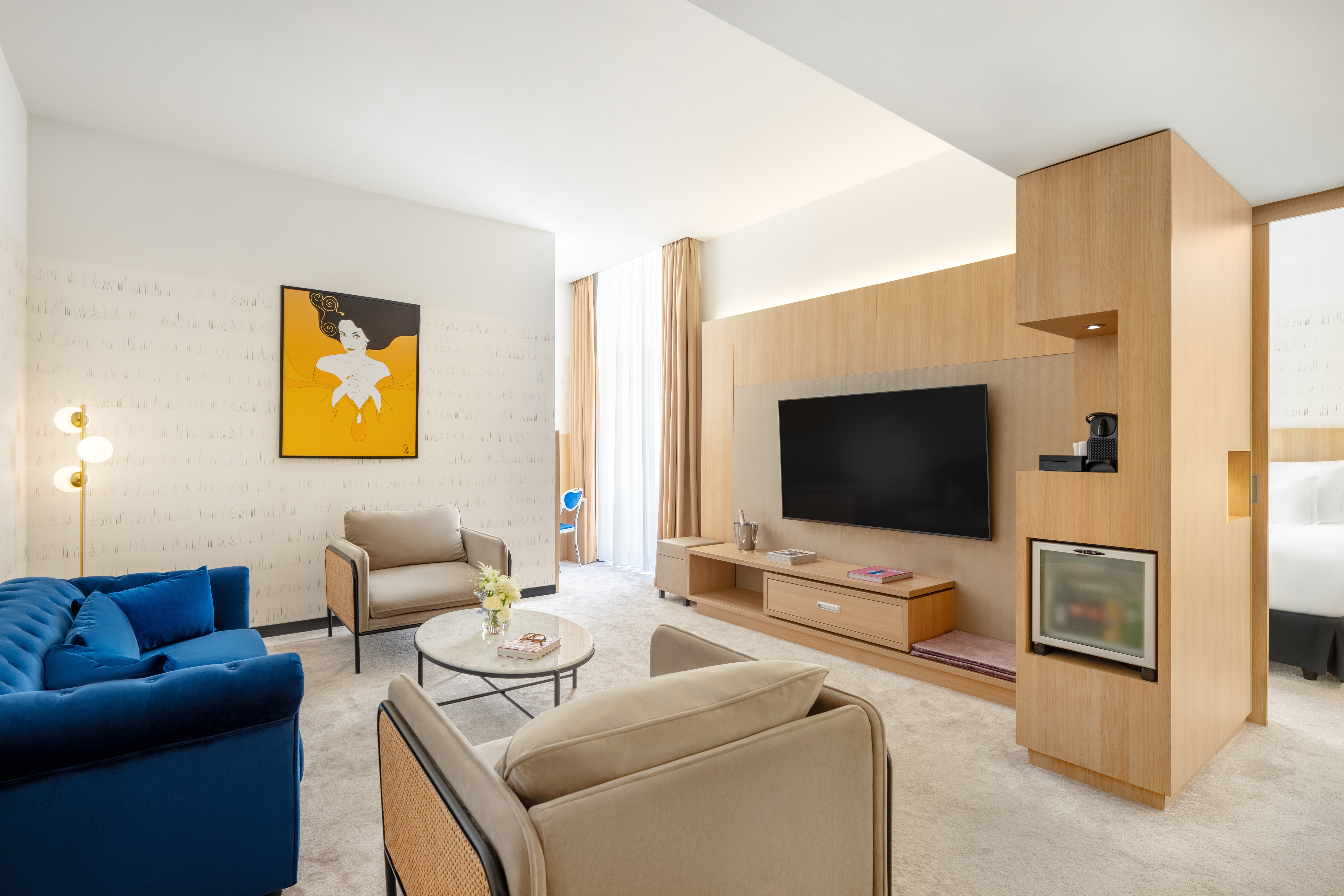 Suite Queen Size Bed