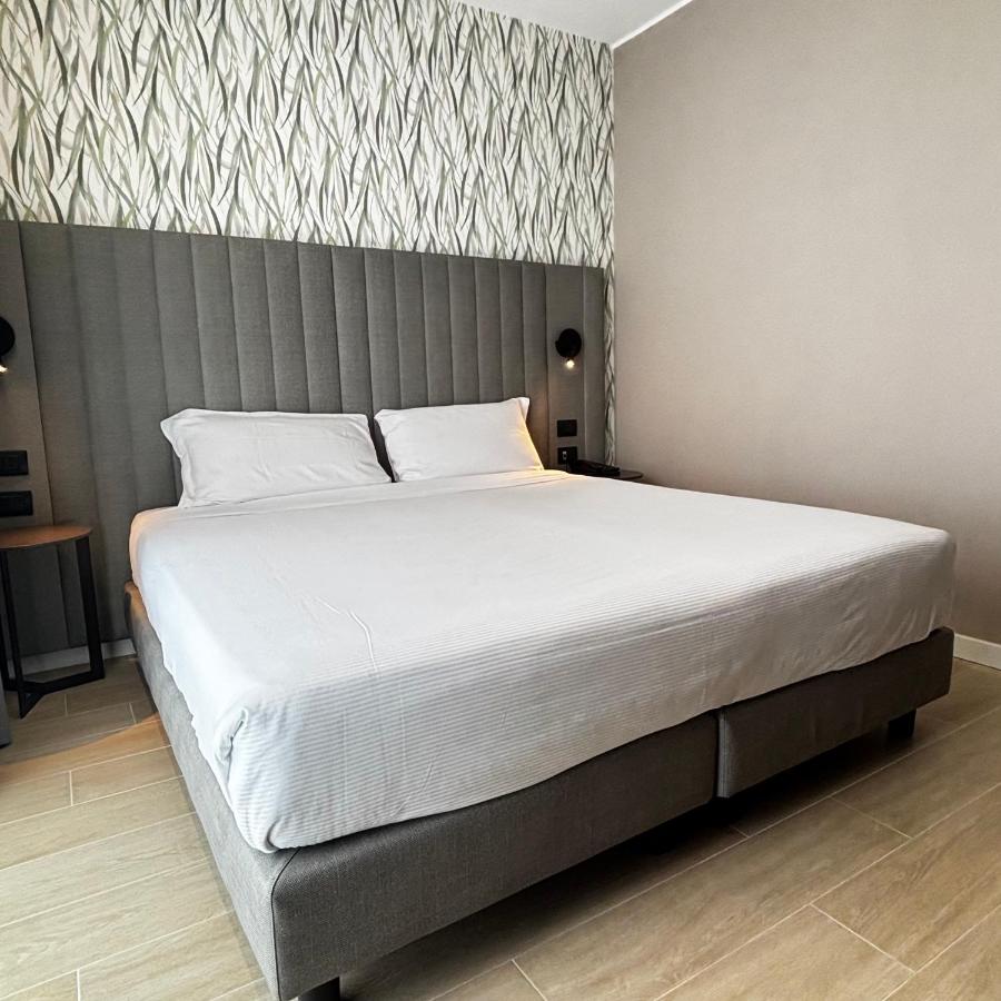 Double or Twin Deluxe