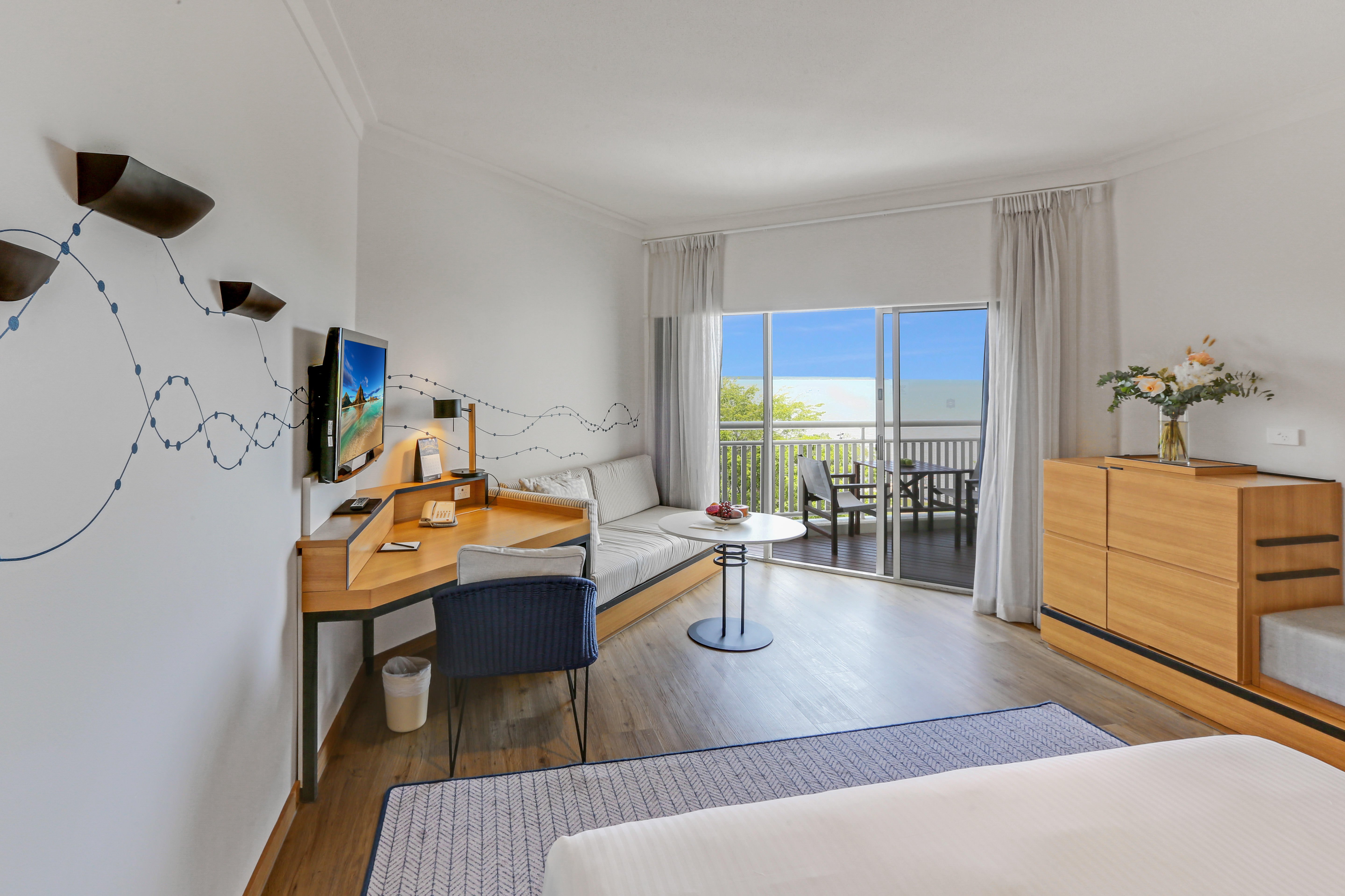 Double Deluxe King Bed