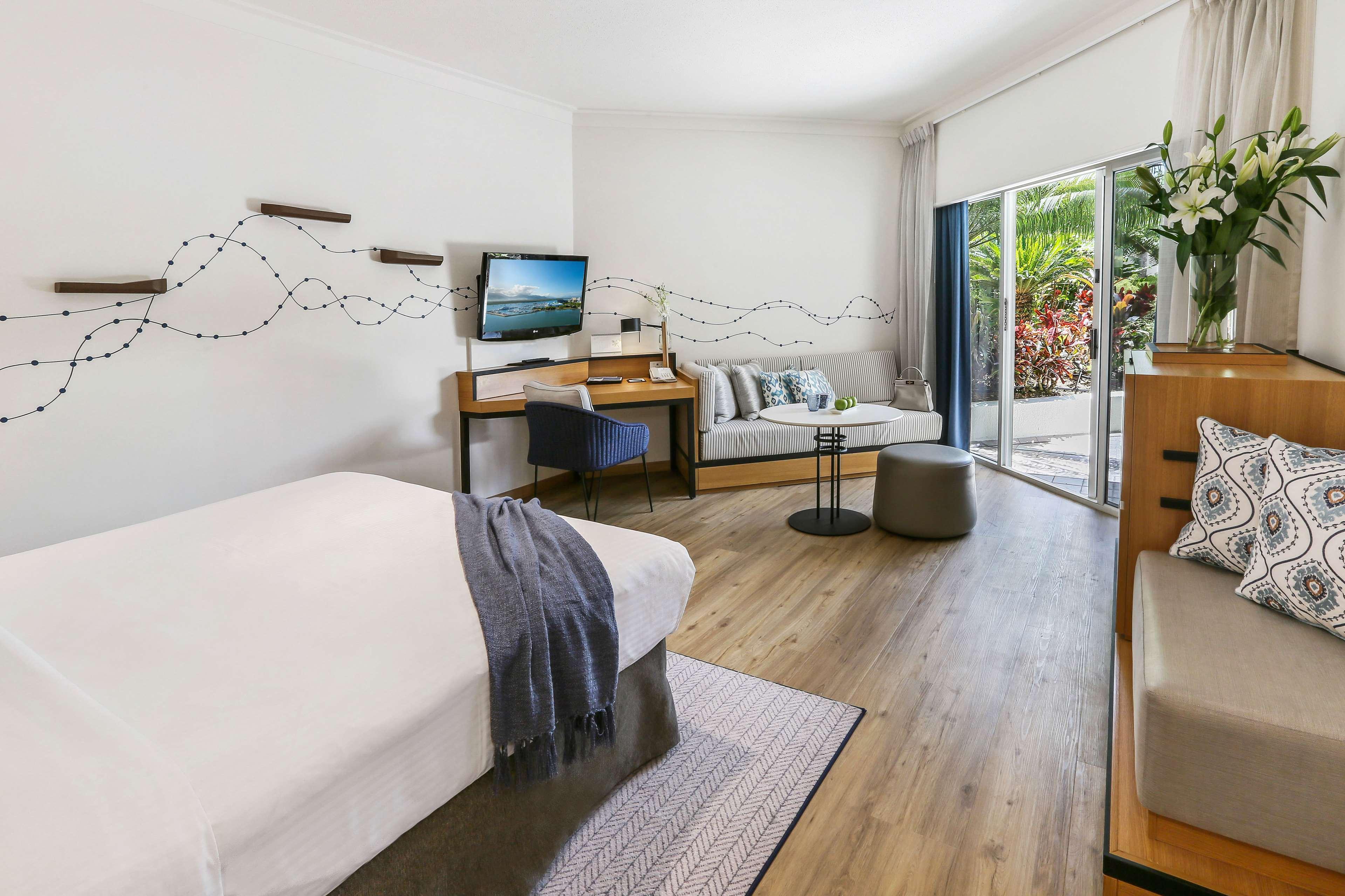 Room Deluxe King Bed