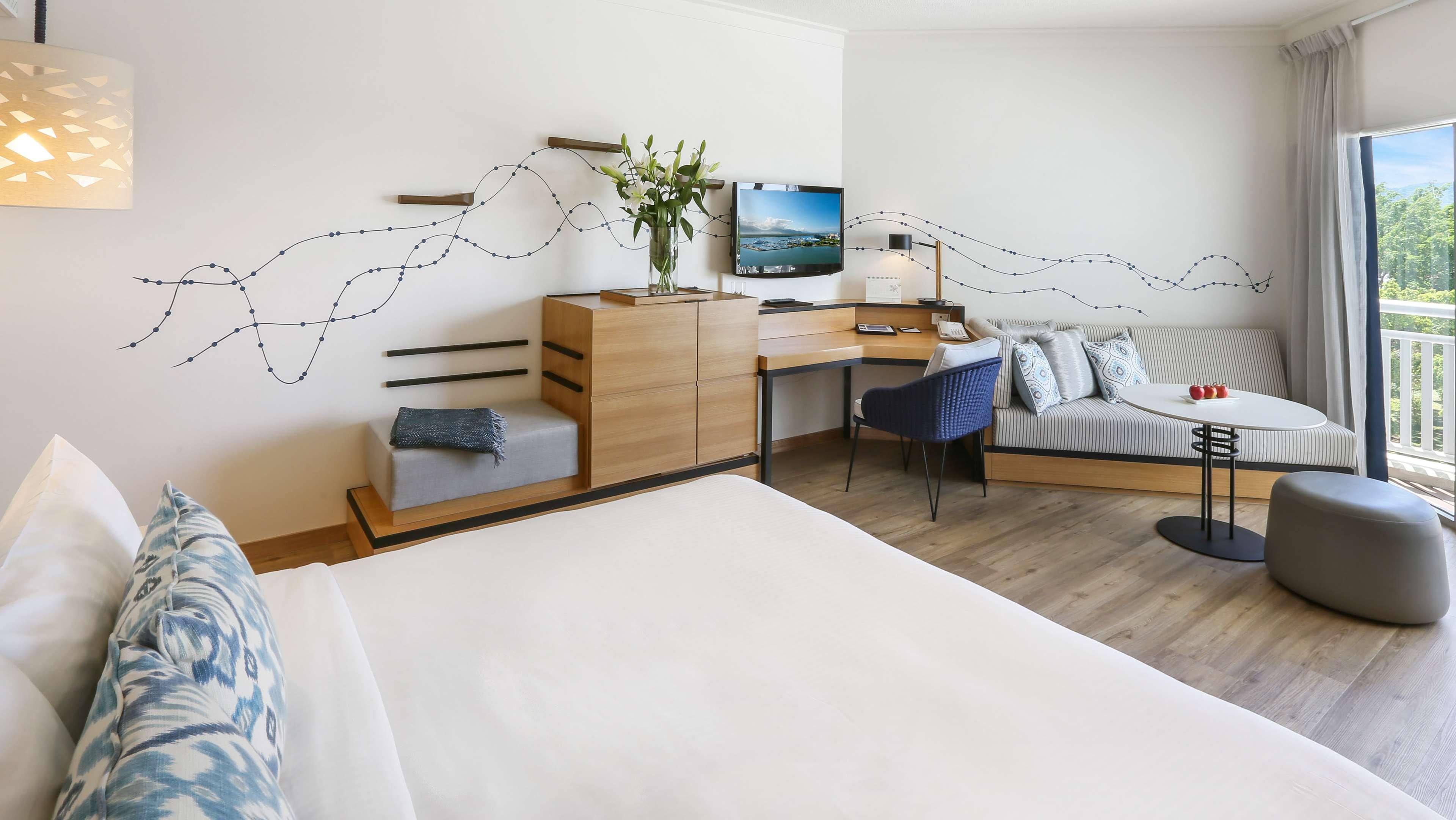 Room Deluxe King Bed