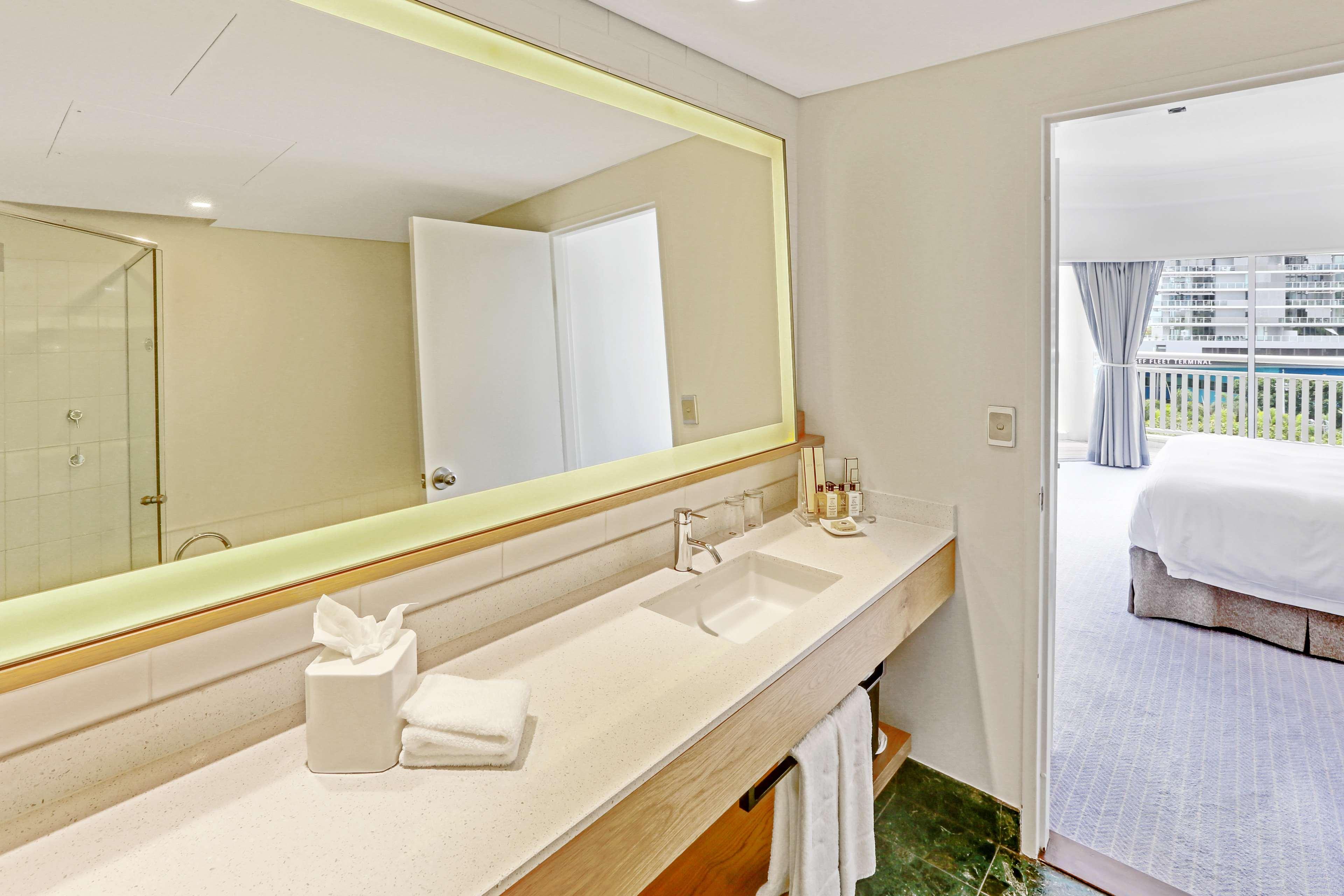 Suite King Bed One Bedroom 