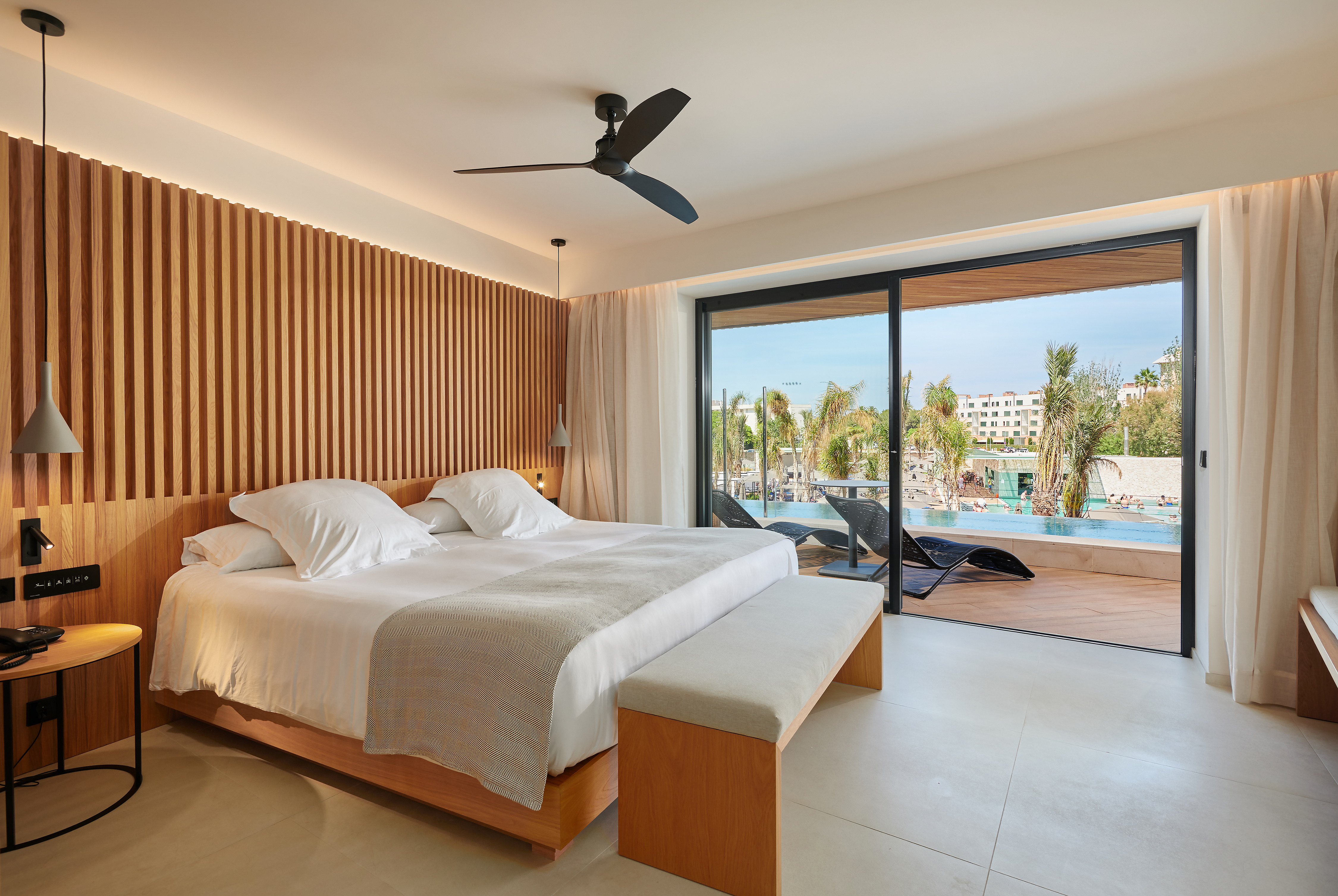 Double or Twin with Private Pool