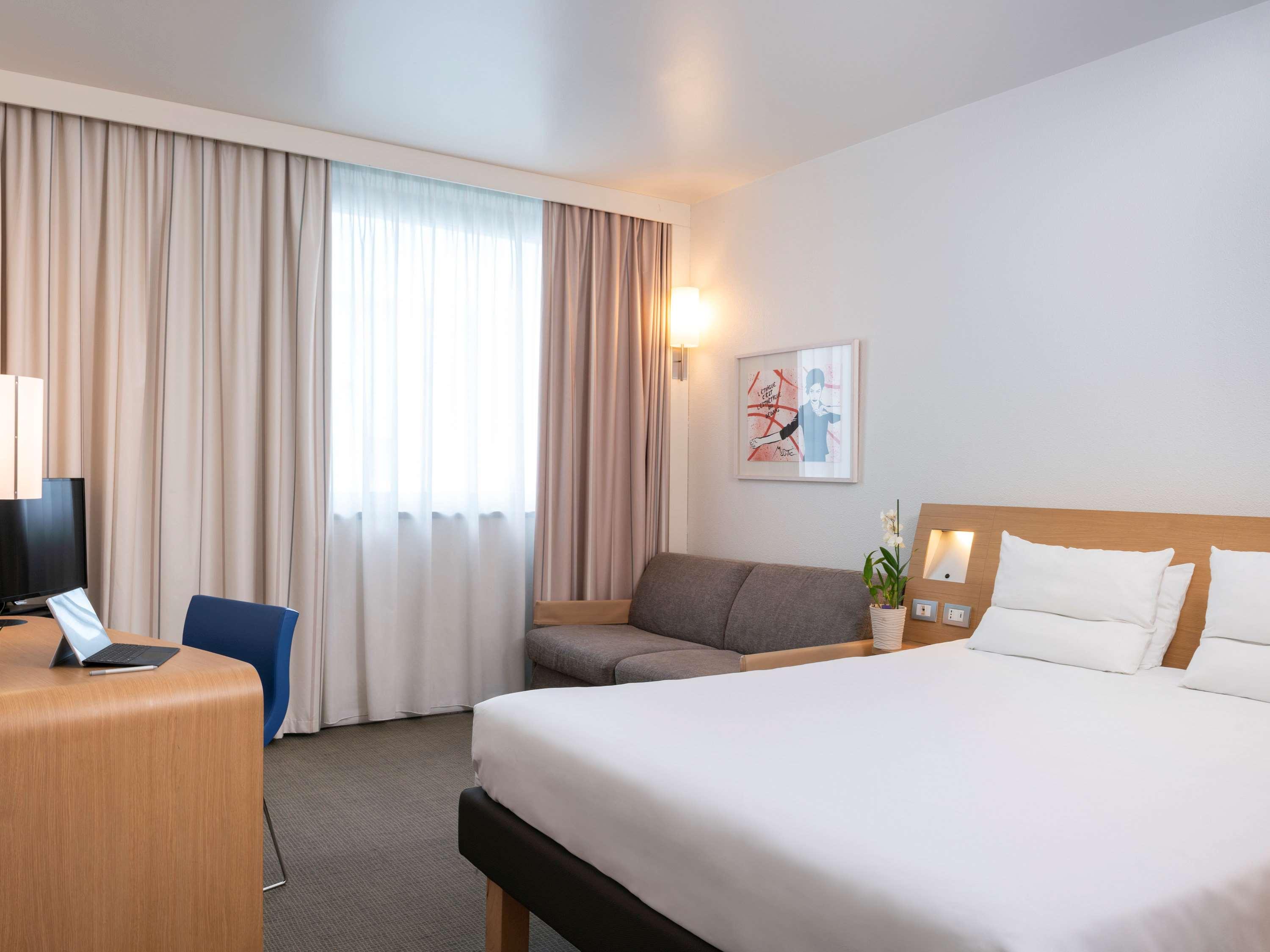 Double Executive King Bed