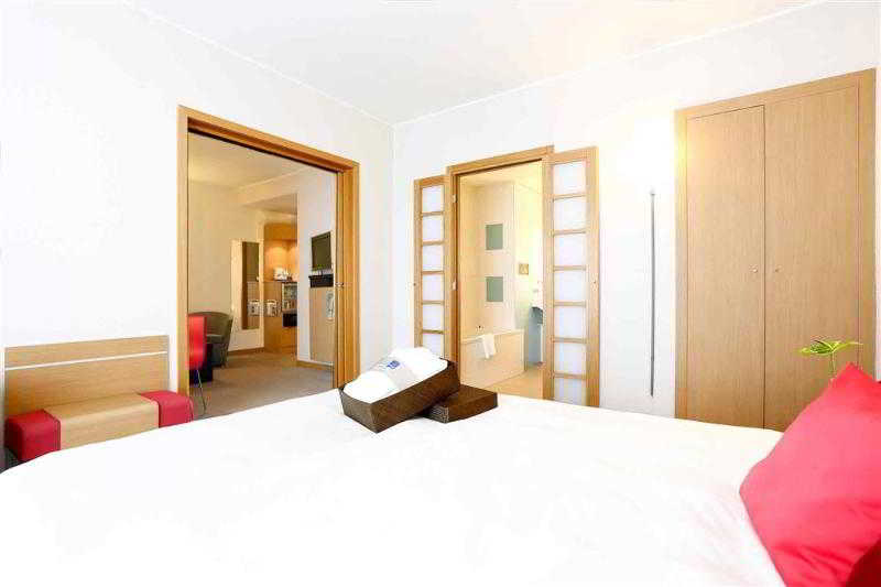 Double Superior King Bed