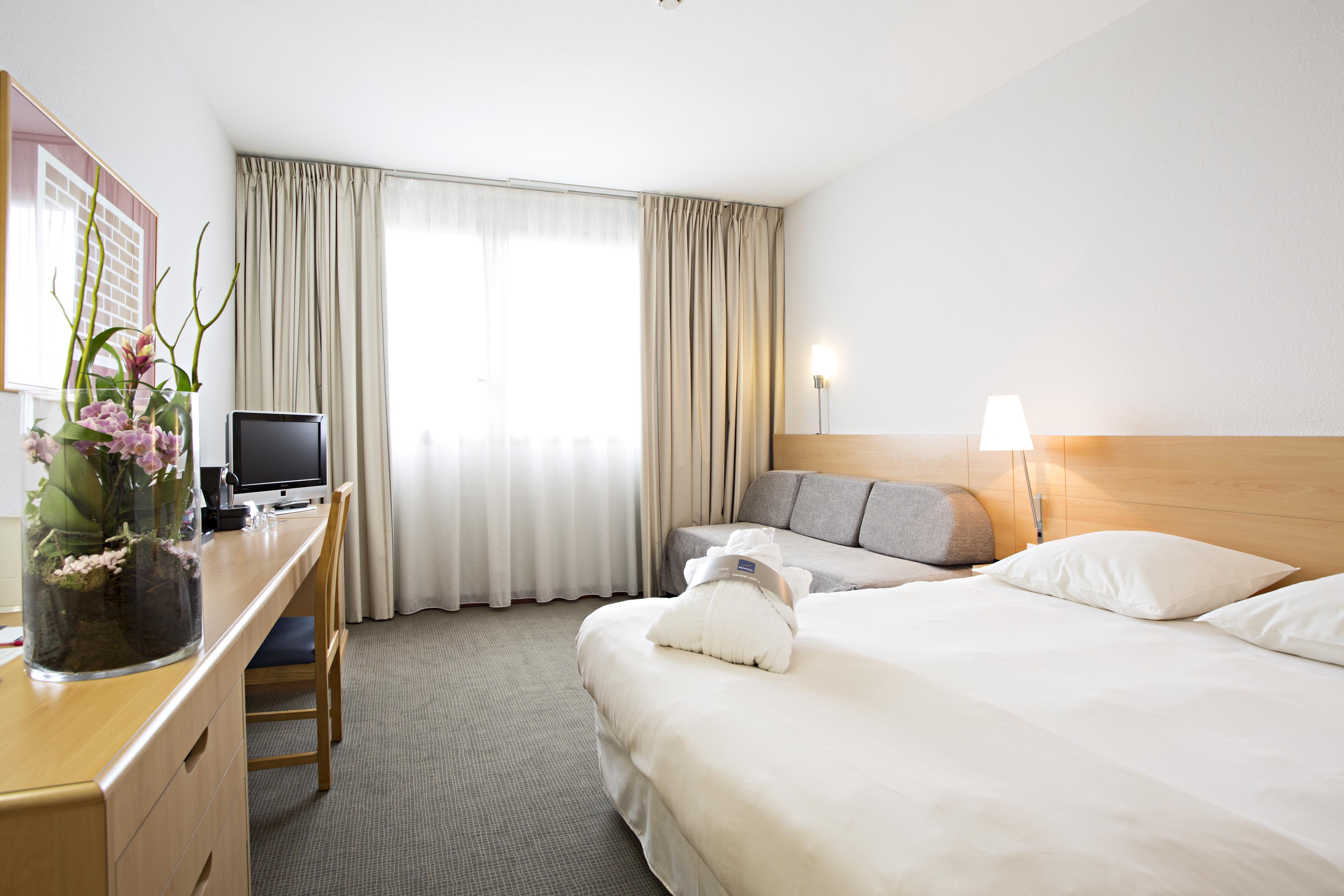 Double King Size Bed