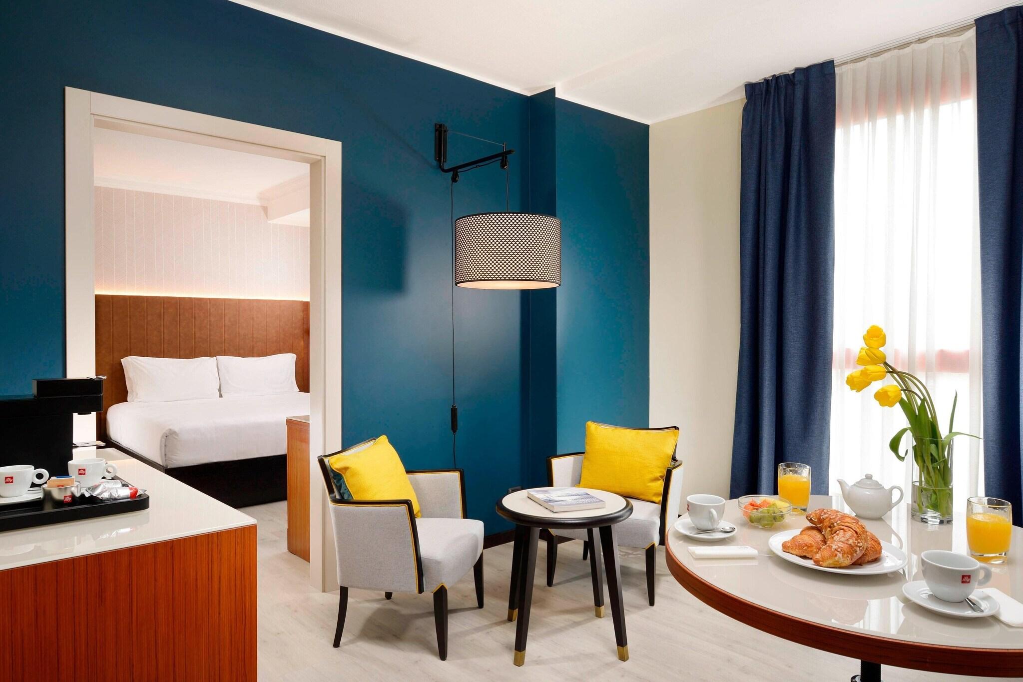Suite King Size Bed