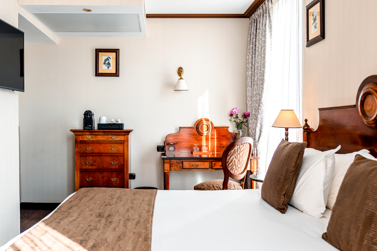 Double or Twin Superior