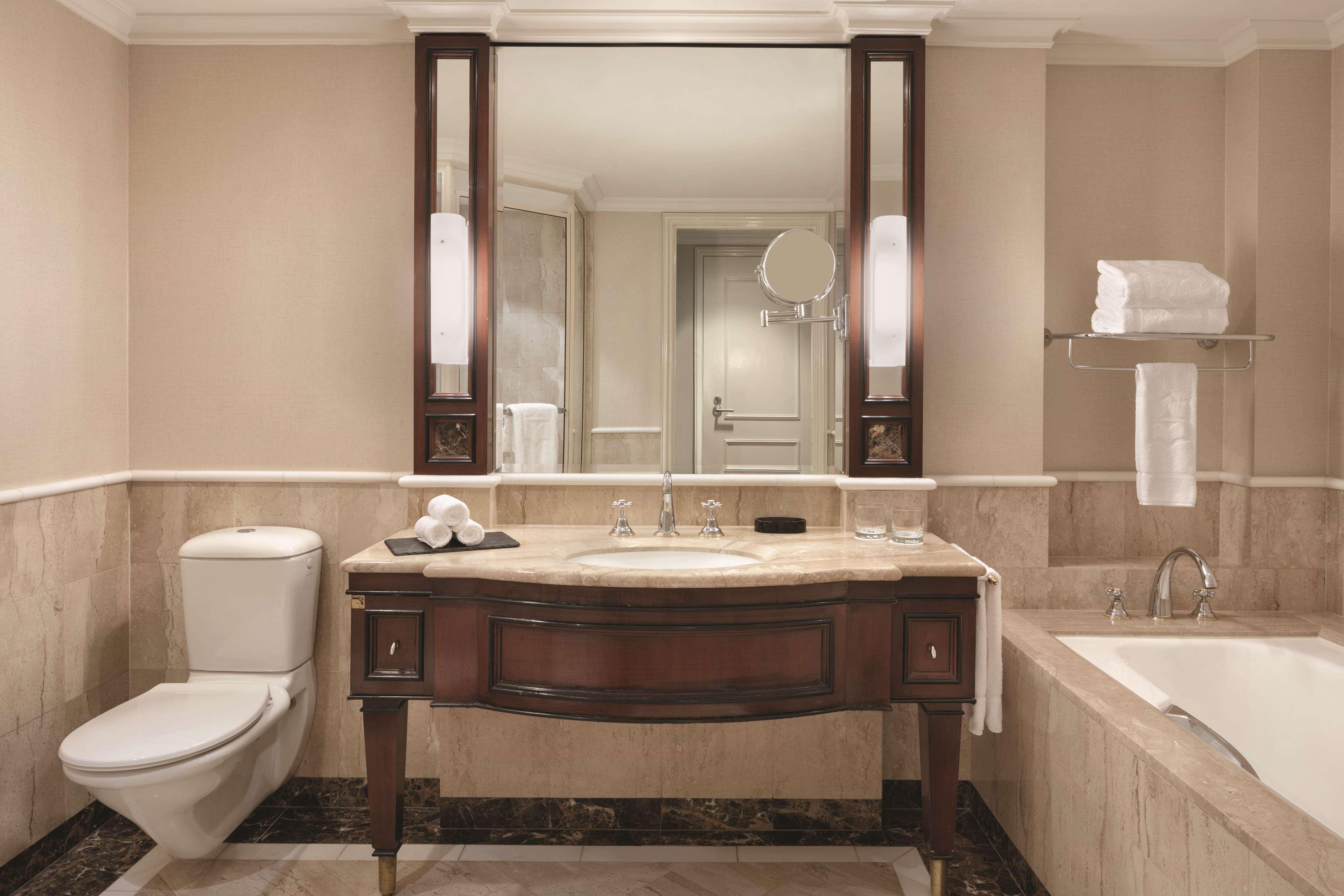 Room Executive King Bed