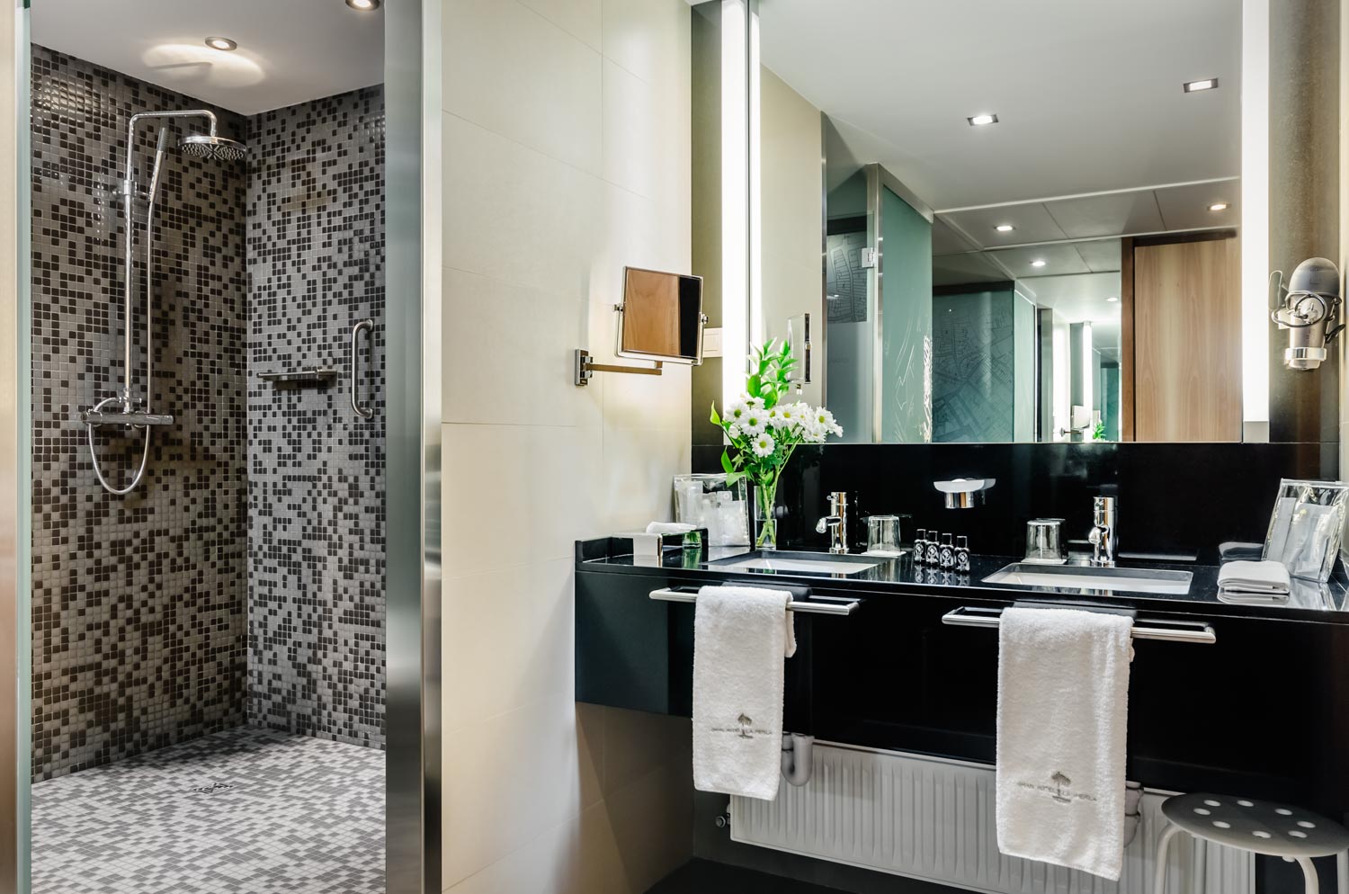 Double or Twin Deluxe