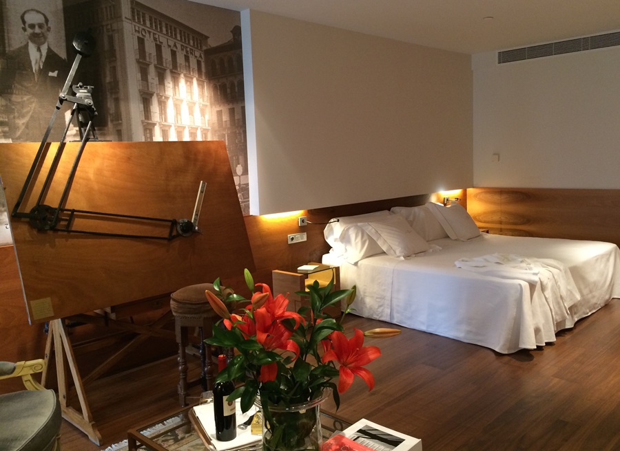 Junior Suite King Size Bed