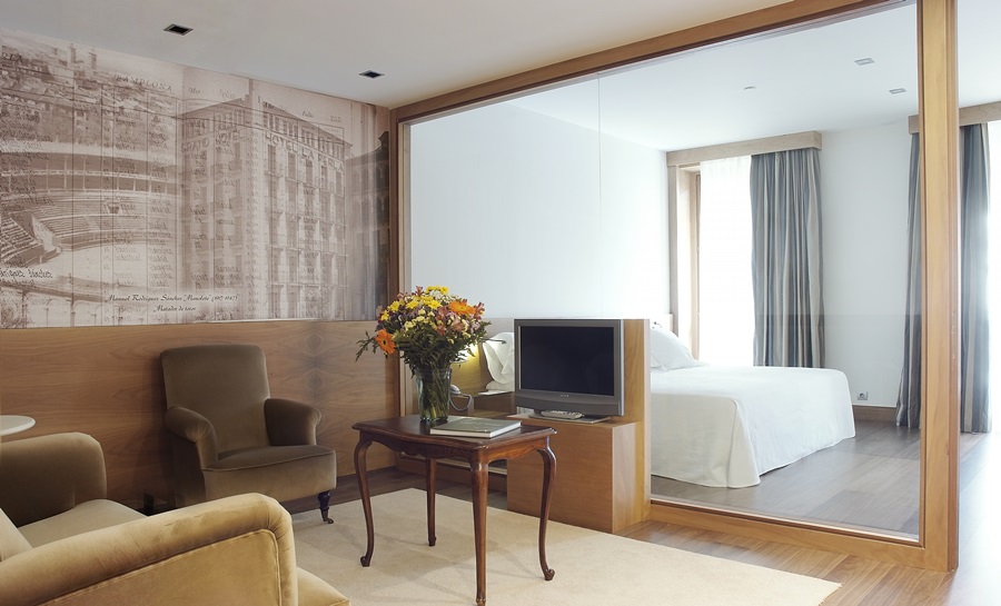 Junior Suite King Size Bed