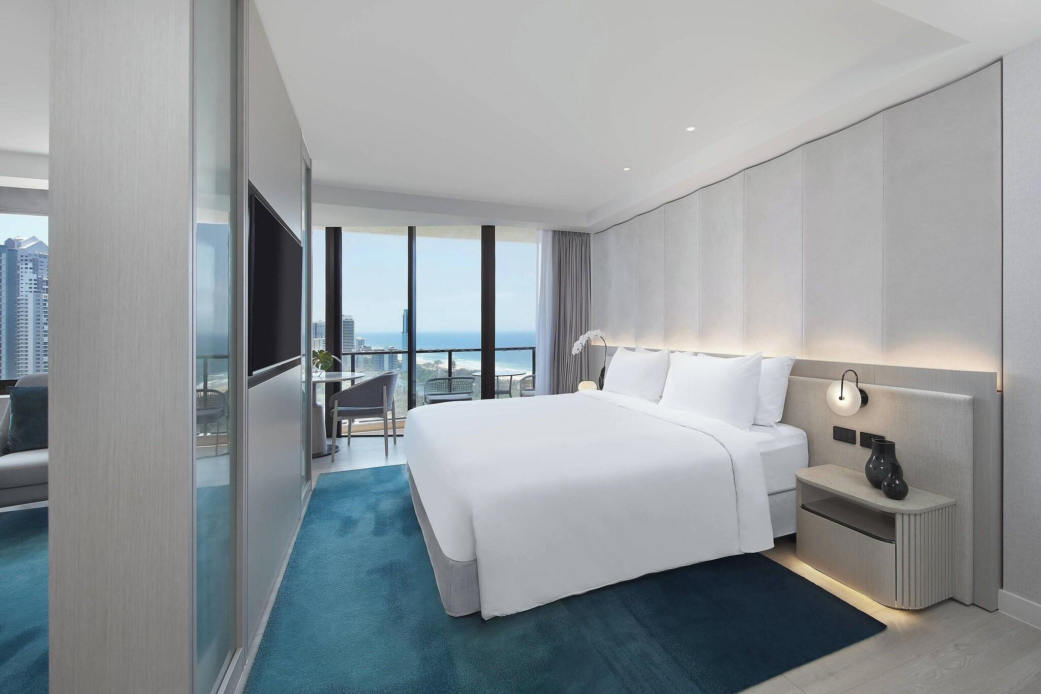 Junior Suite Ocean View King Bed