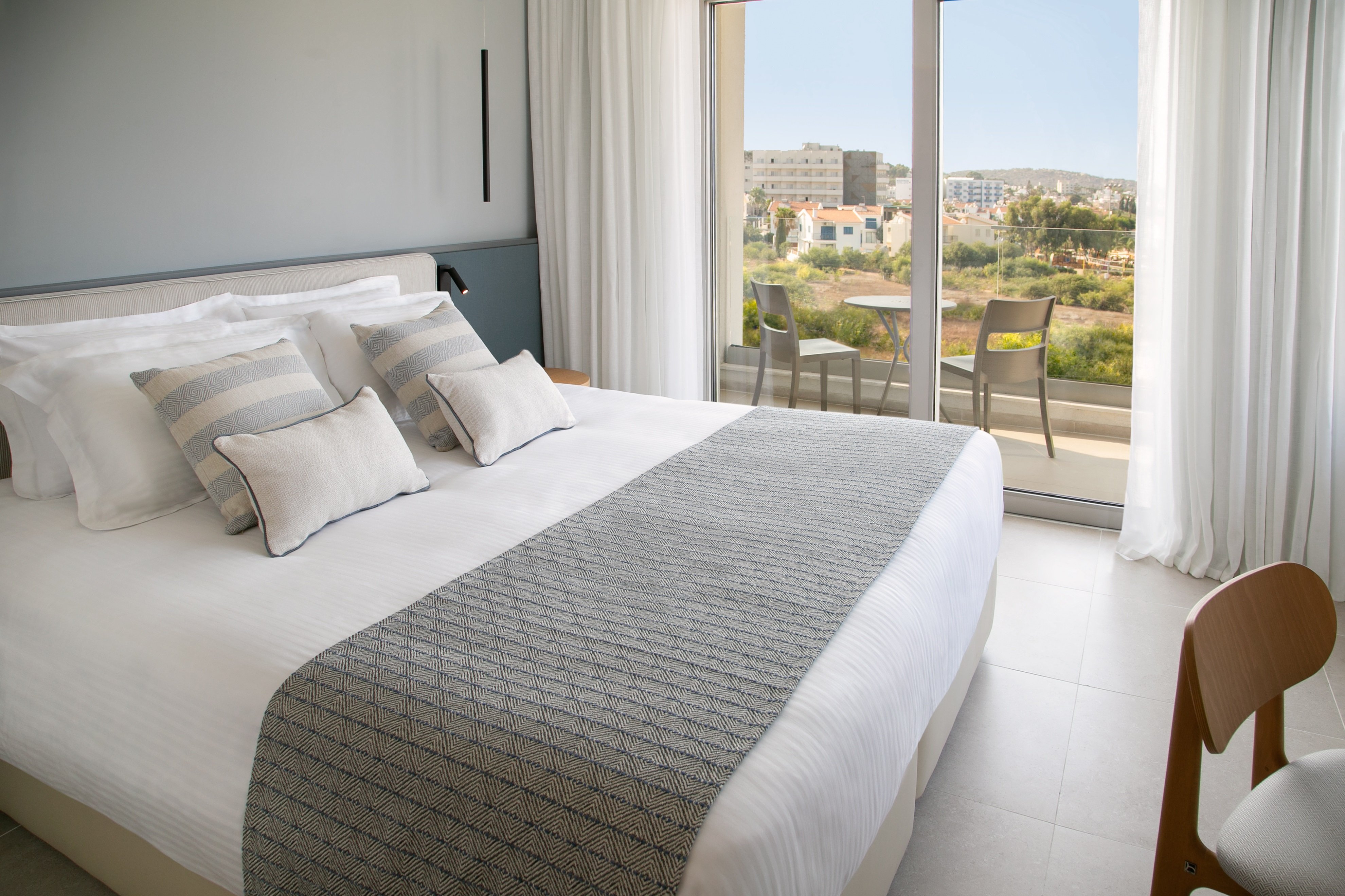 Double or Twin Standard