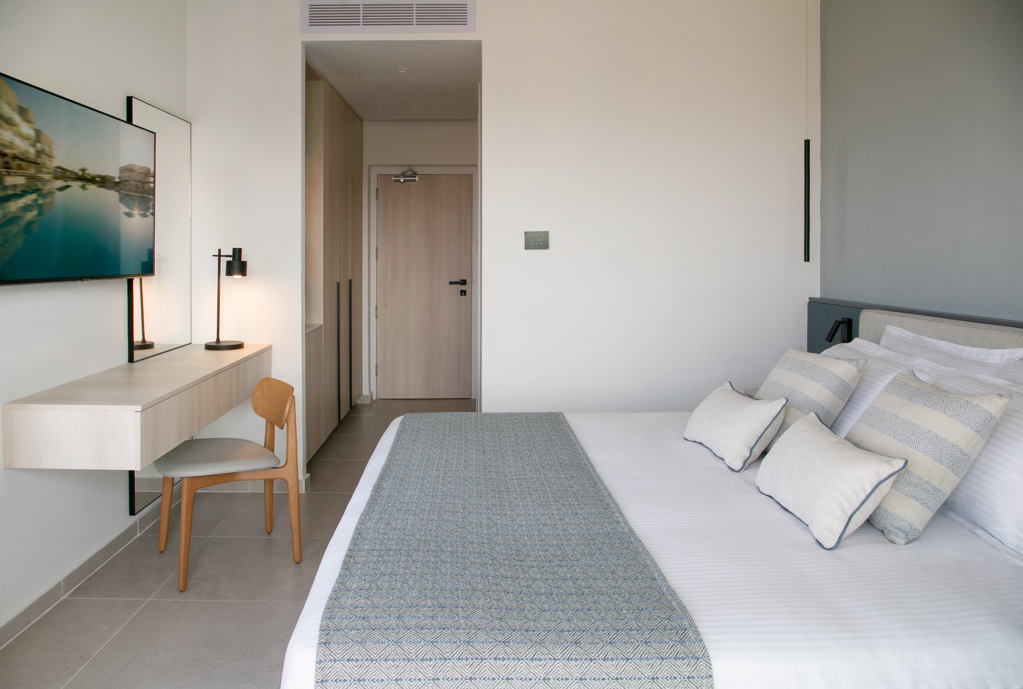 Double or Twin Standard