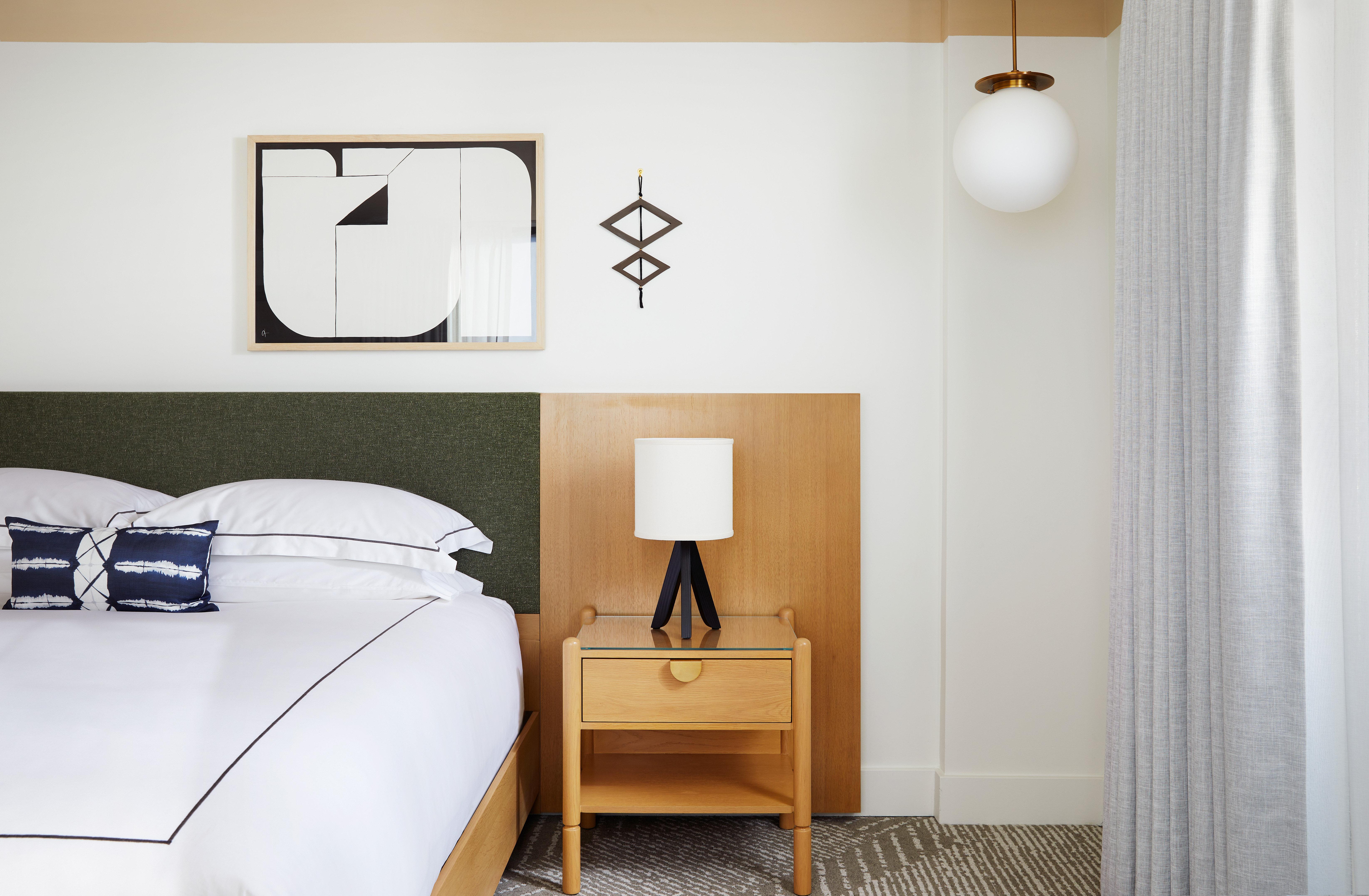 Room Accessible King Size Bed