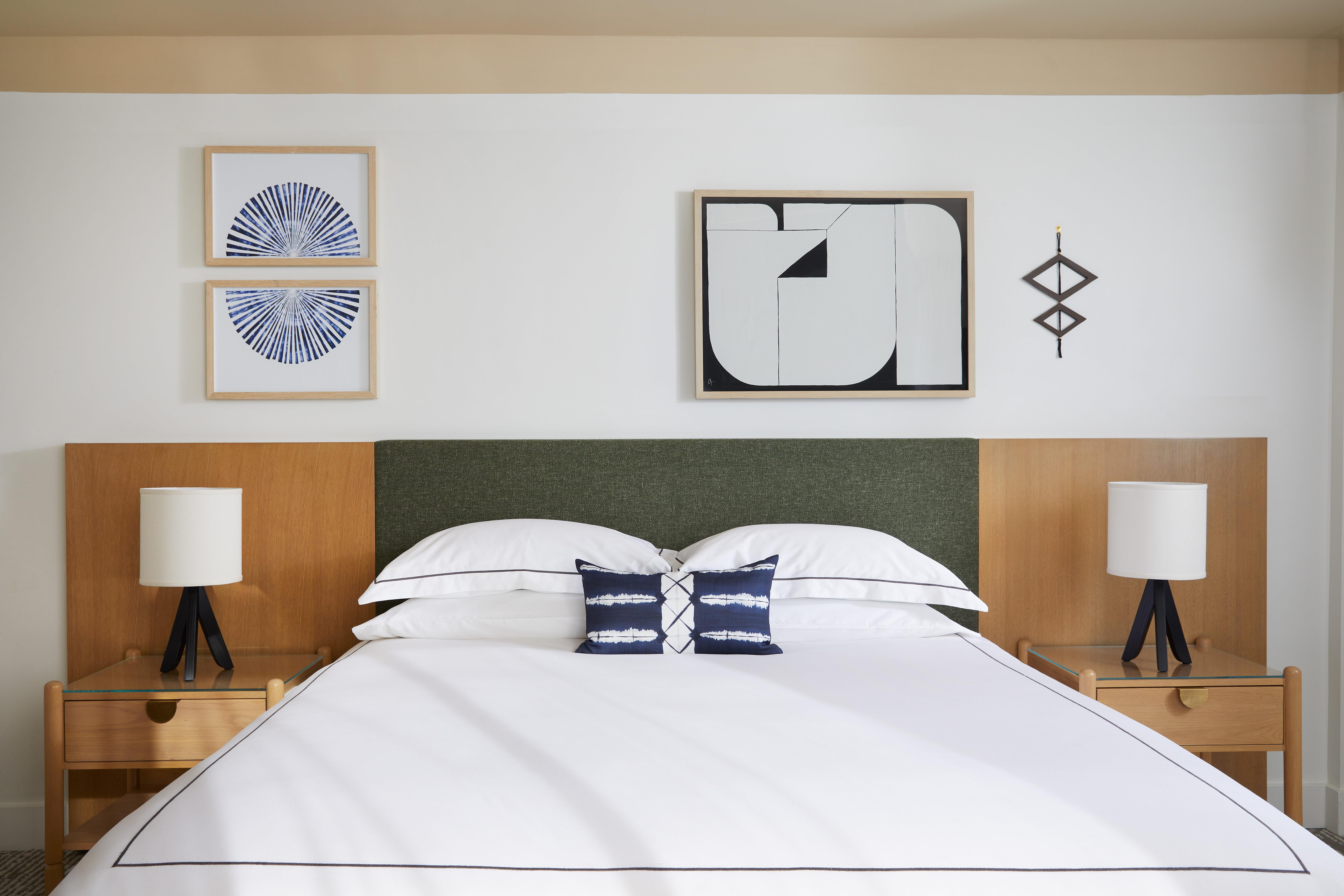 Room Accessible King Size Bed