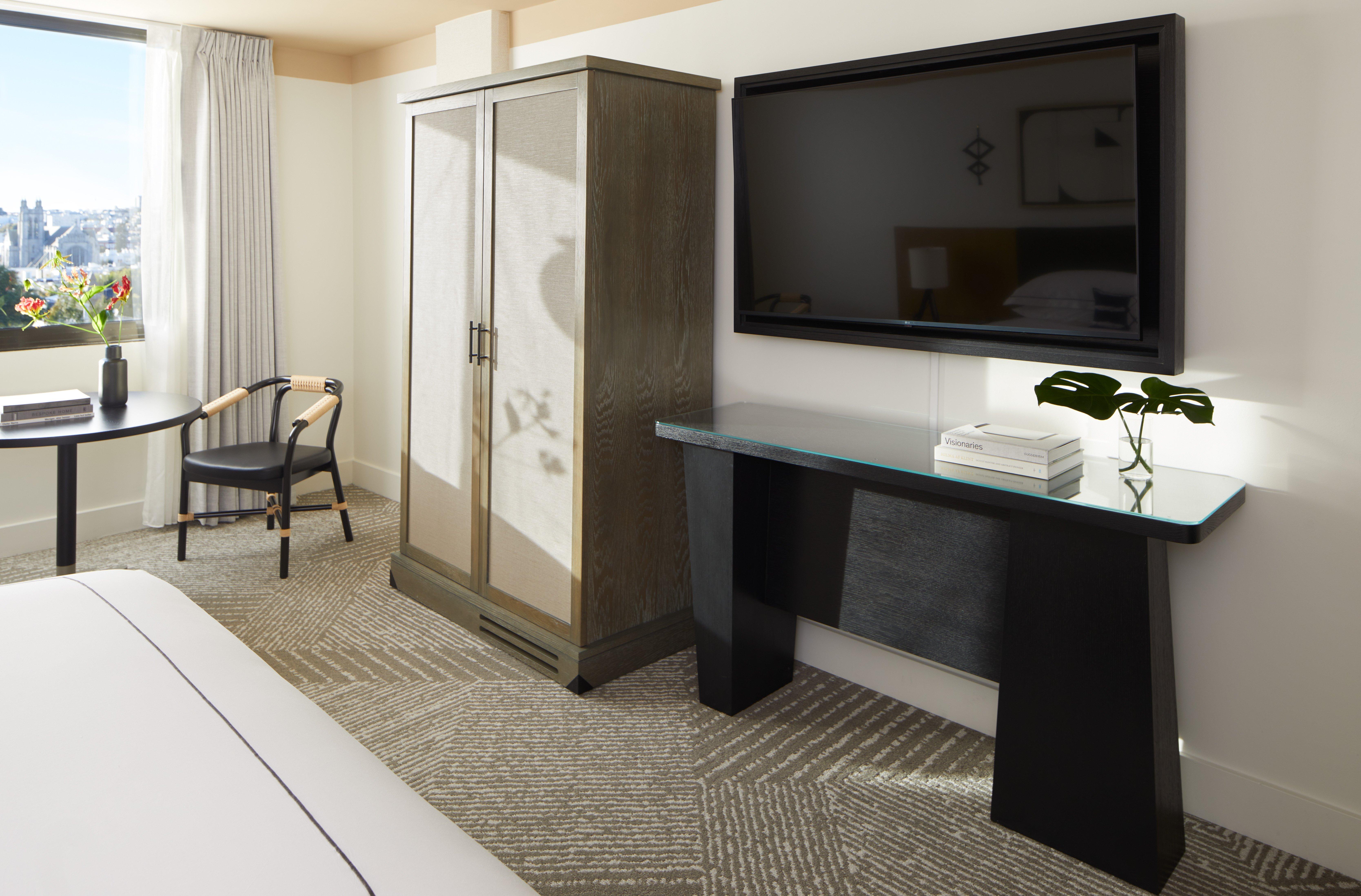 Double City View King Bed