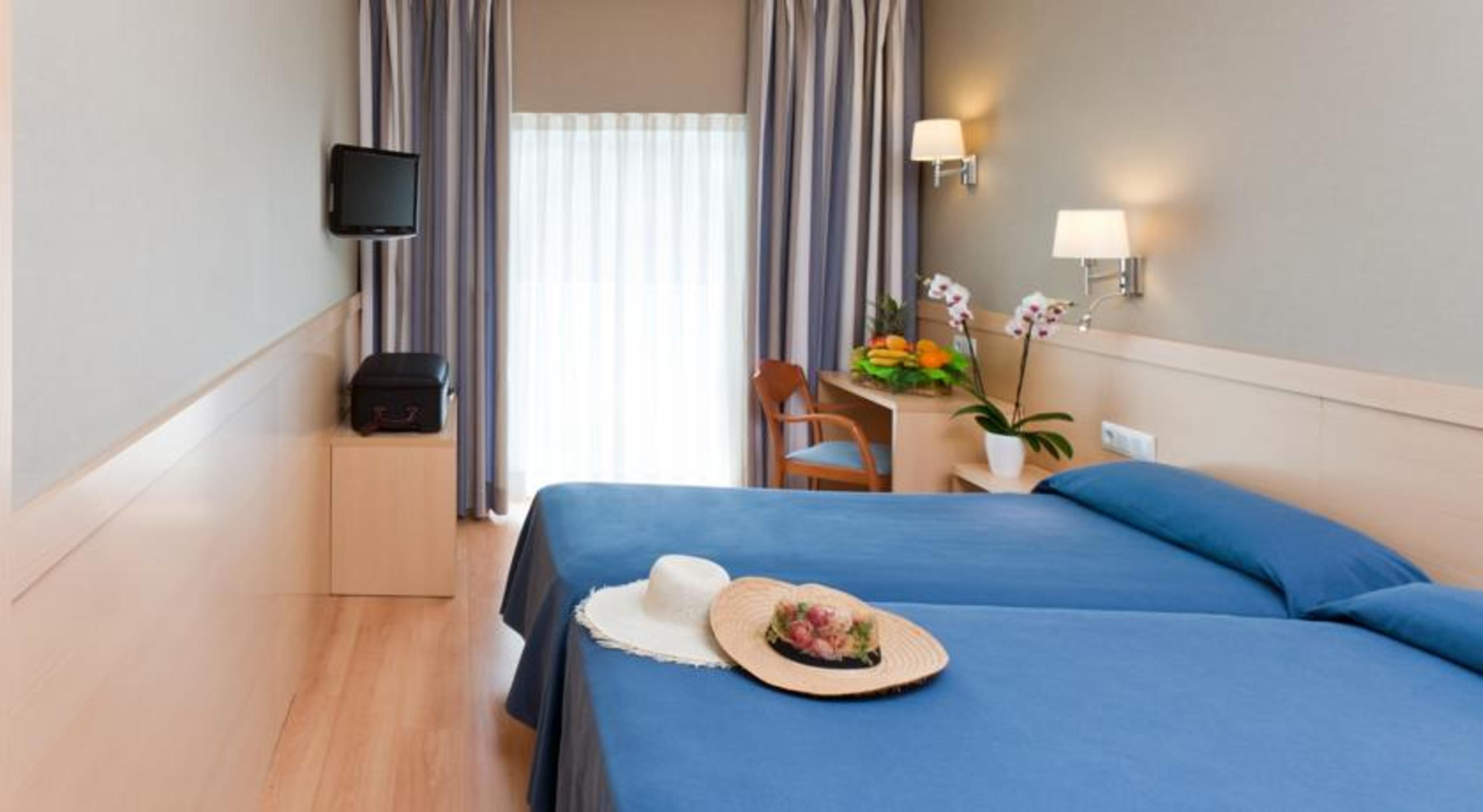 Double or Twin Standard