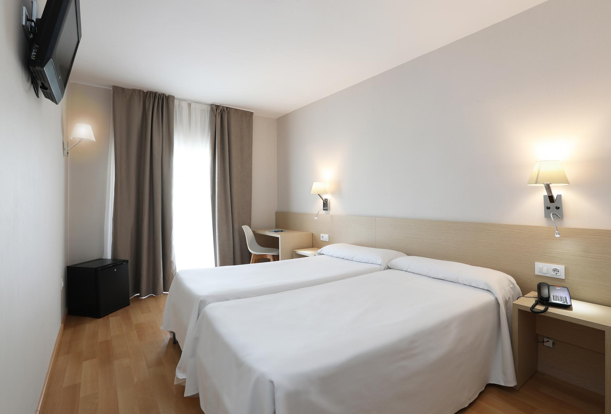 Double or Twin Standard