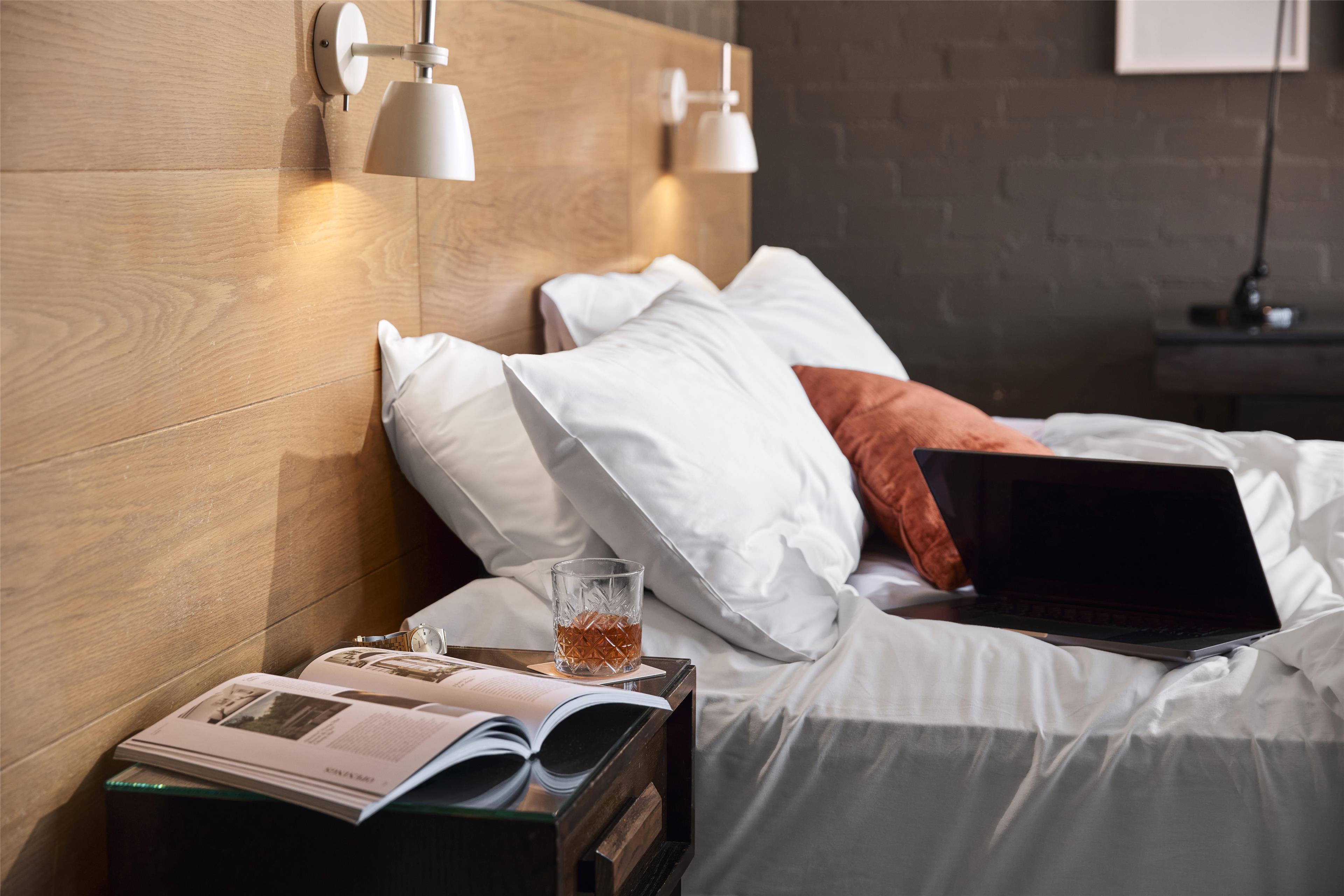 Double Deluxe King Bed