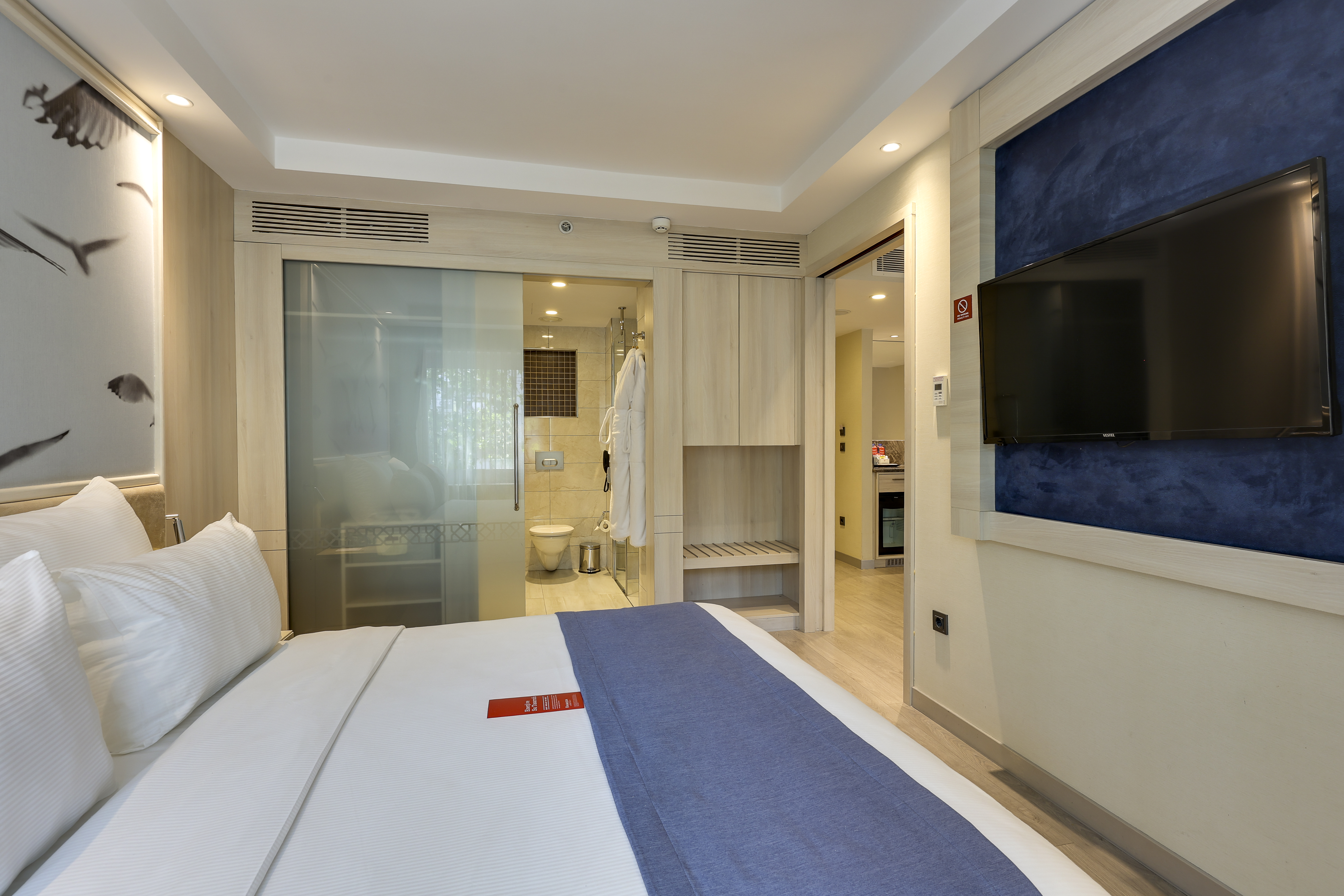 Junior Suite with Double Bed