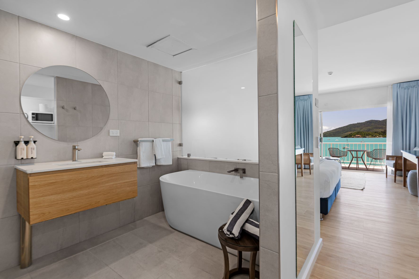 Room Deluxe Ocean View