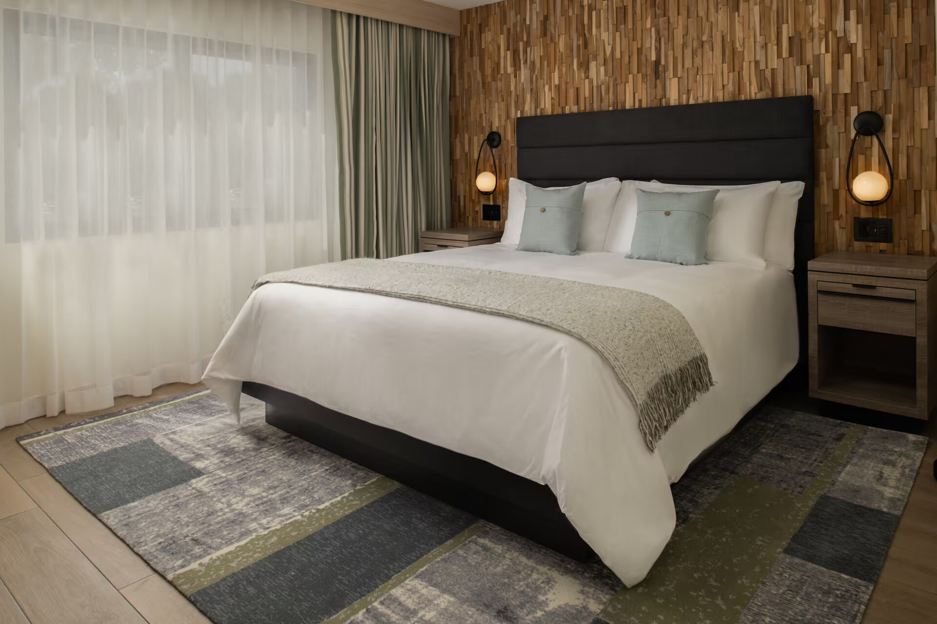 Suite Accessible with Views