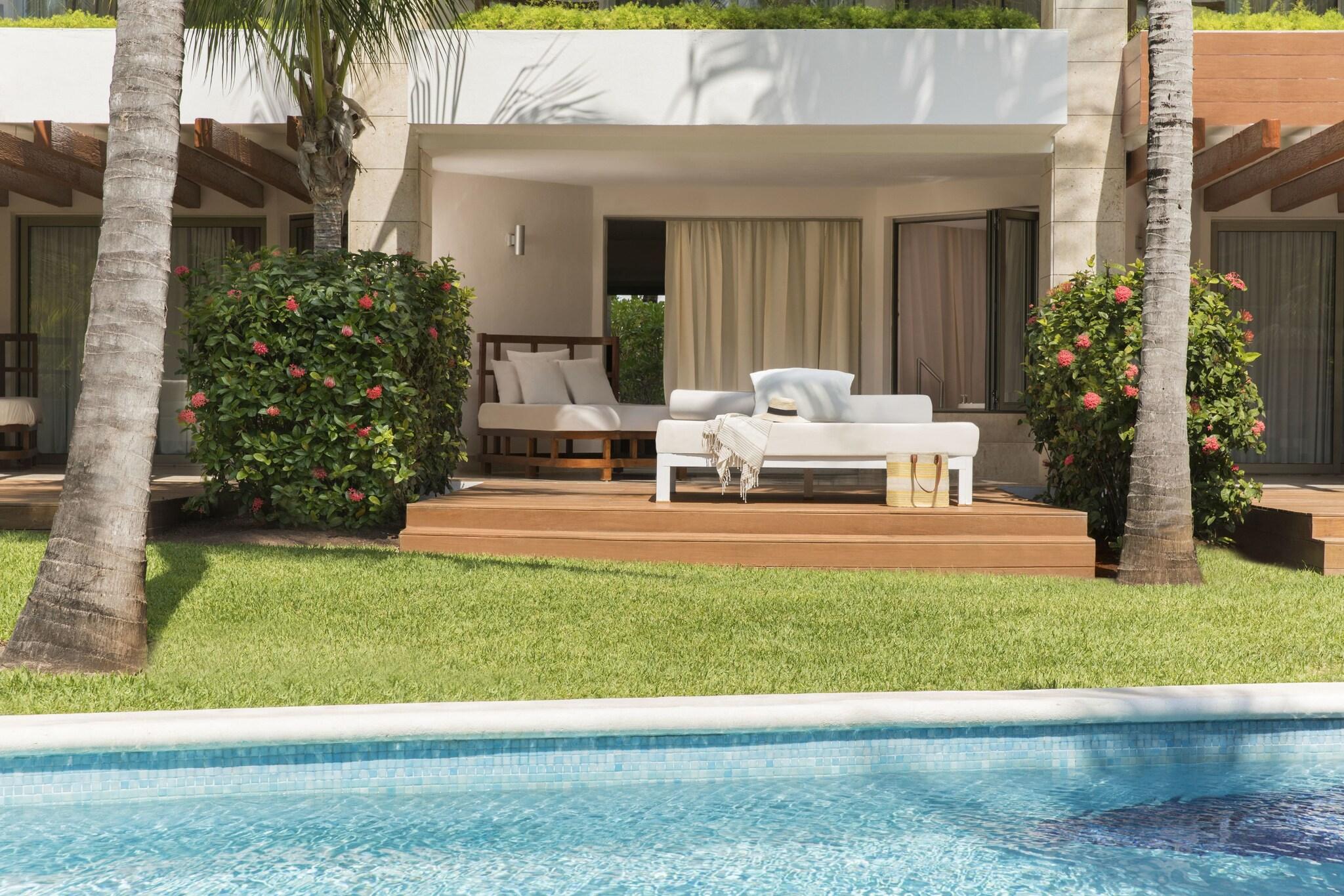 Junior Suite Pool View