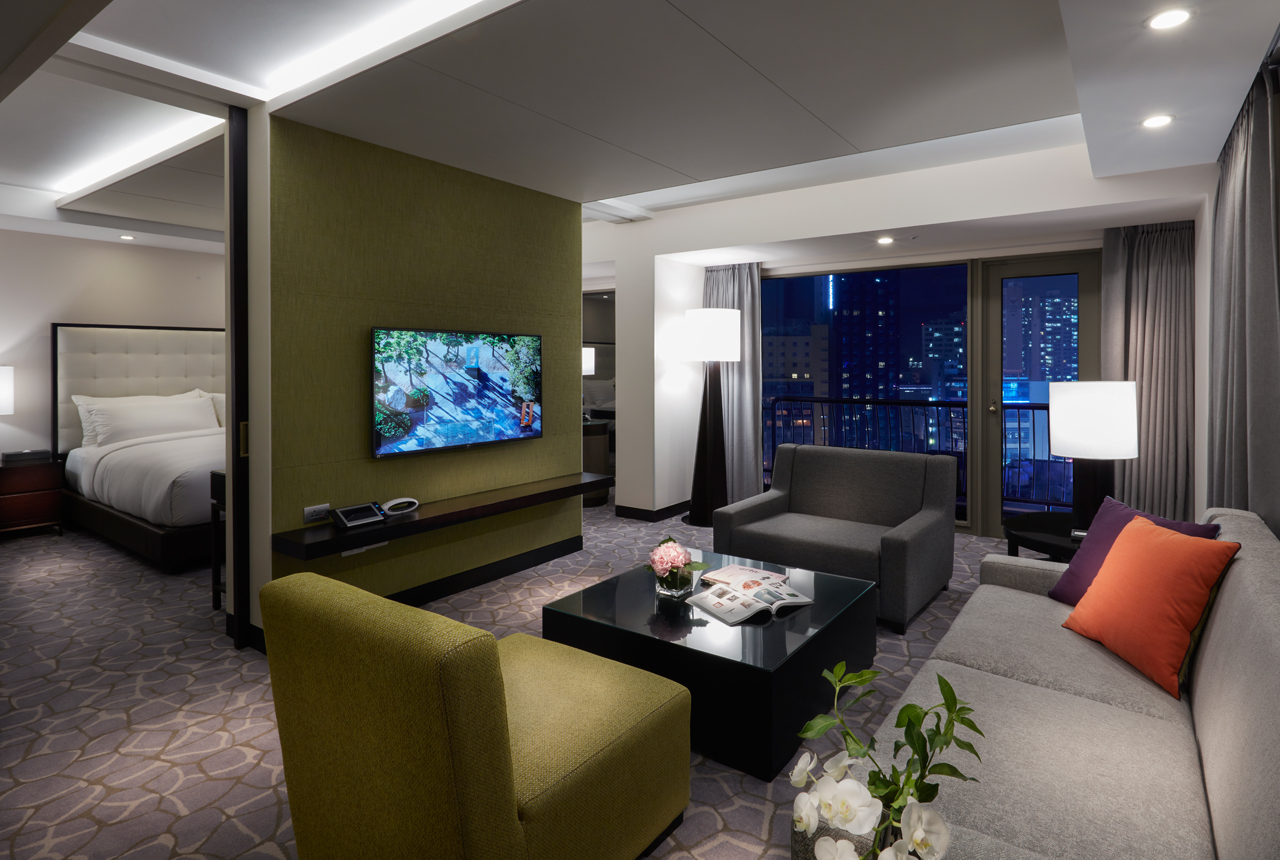 Junior Suite City View King Bed