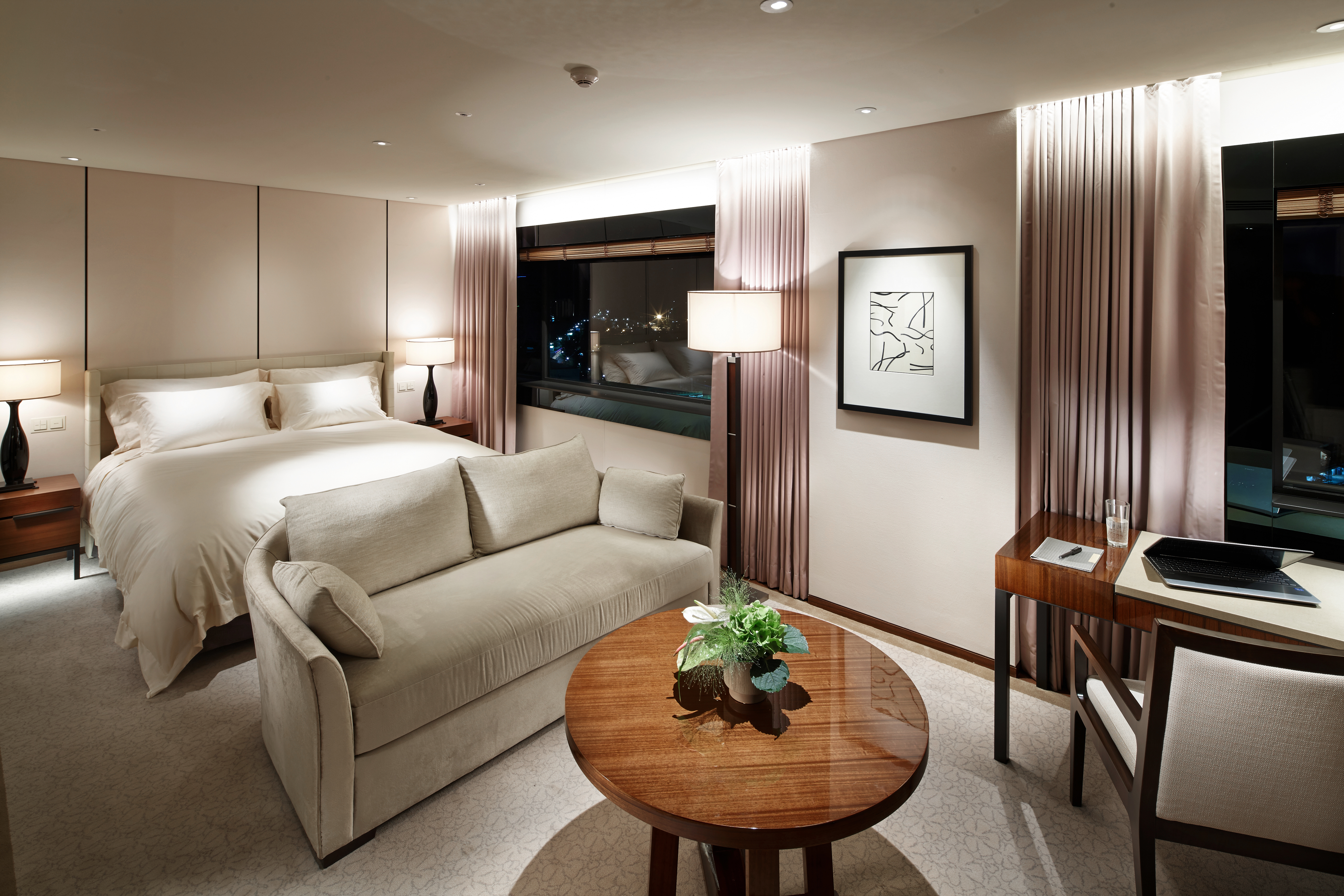 Double Deluxe Executive