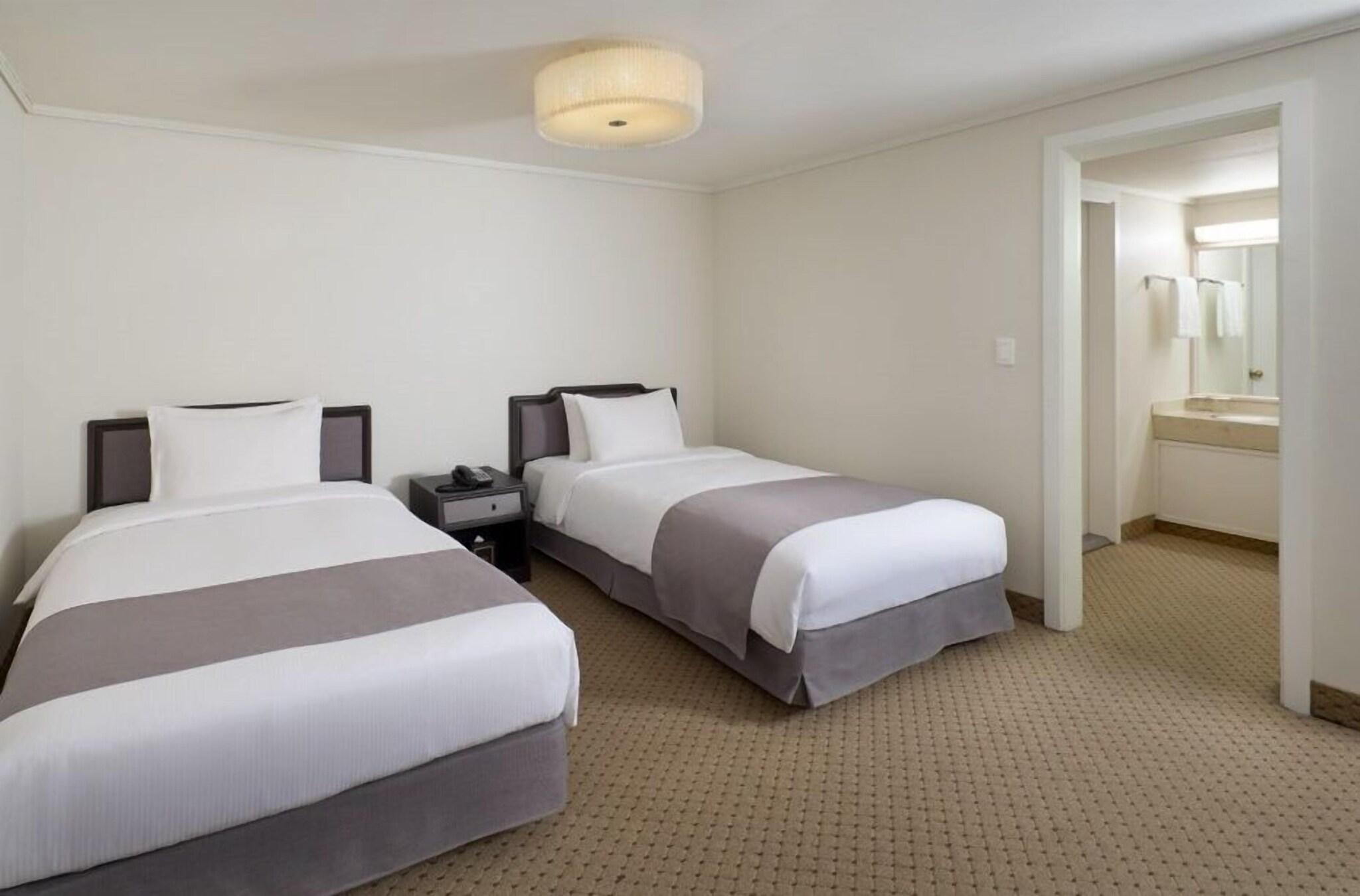 Quadruple King Bed Non Smoking