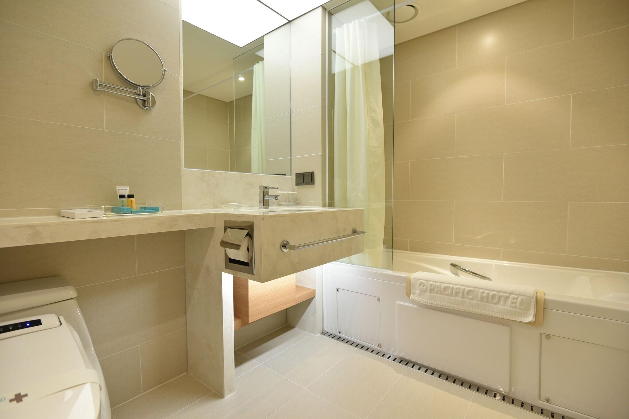 Suite with Double Bed