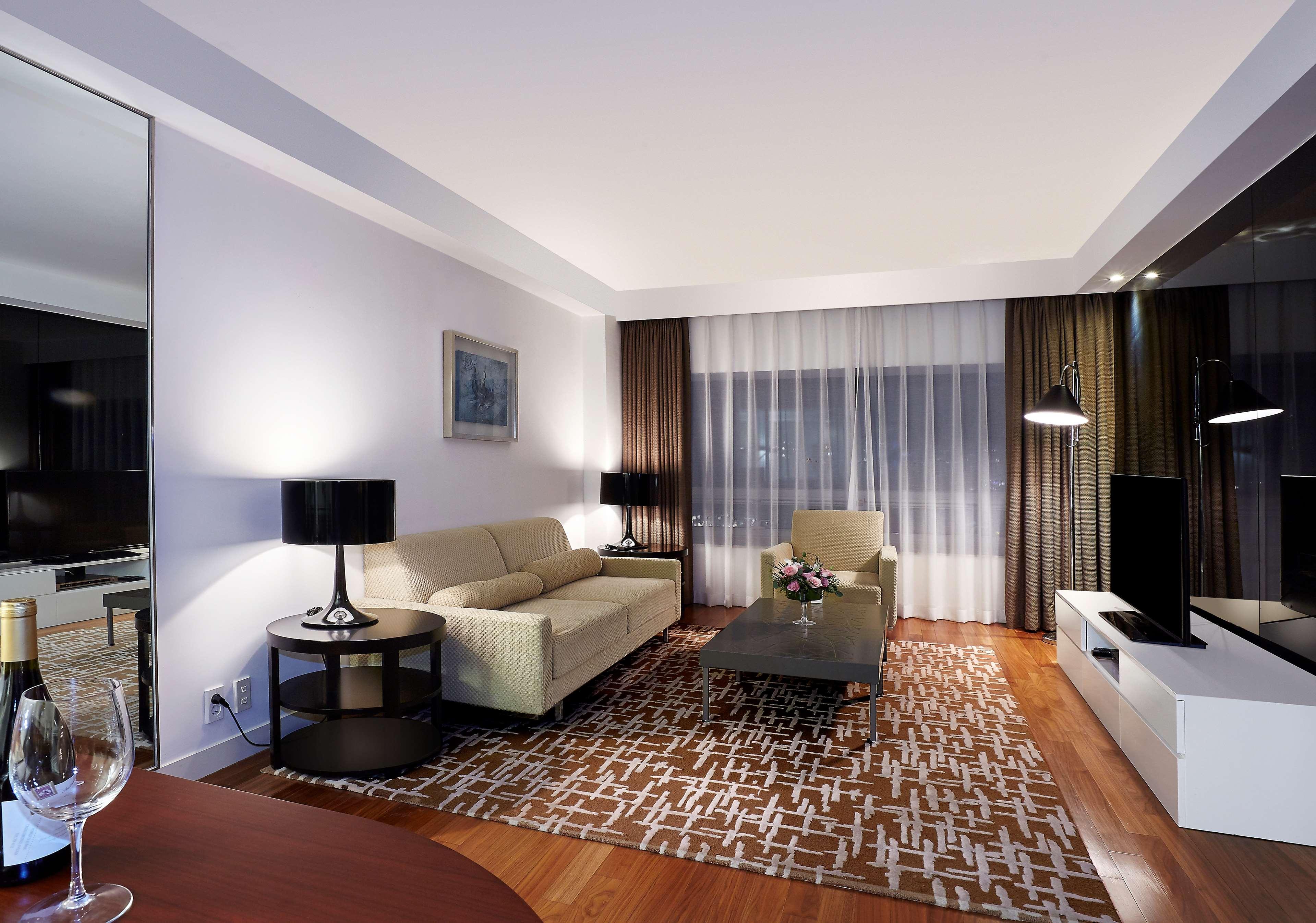 Suite Queen Bed Non Smoking