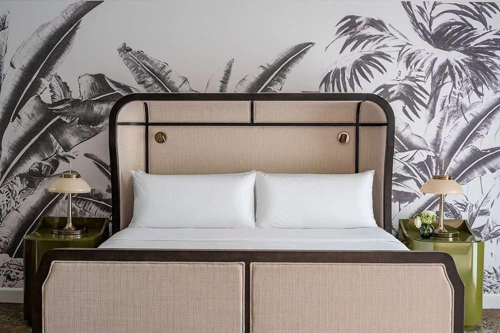 Room Deluxe King Bed
