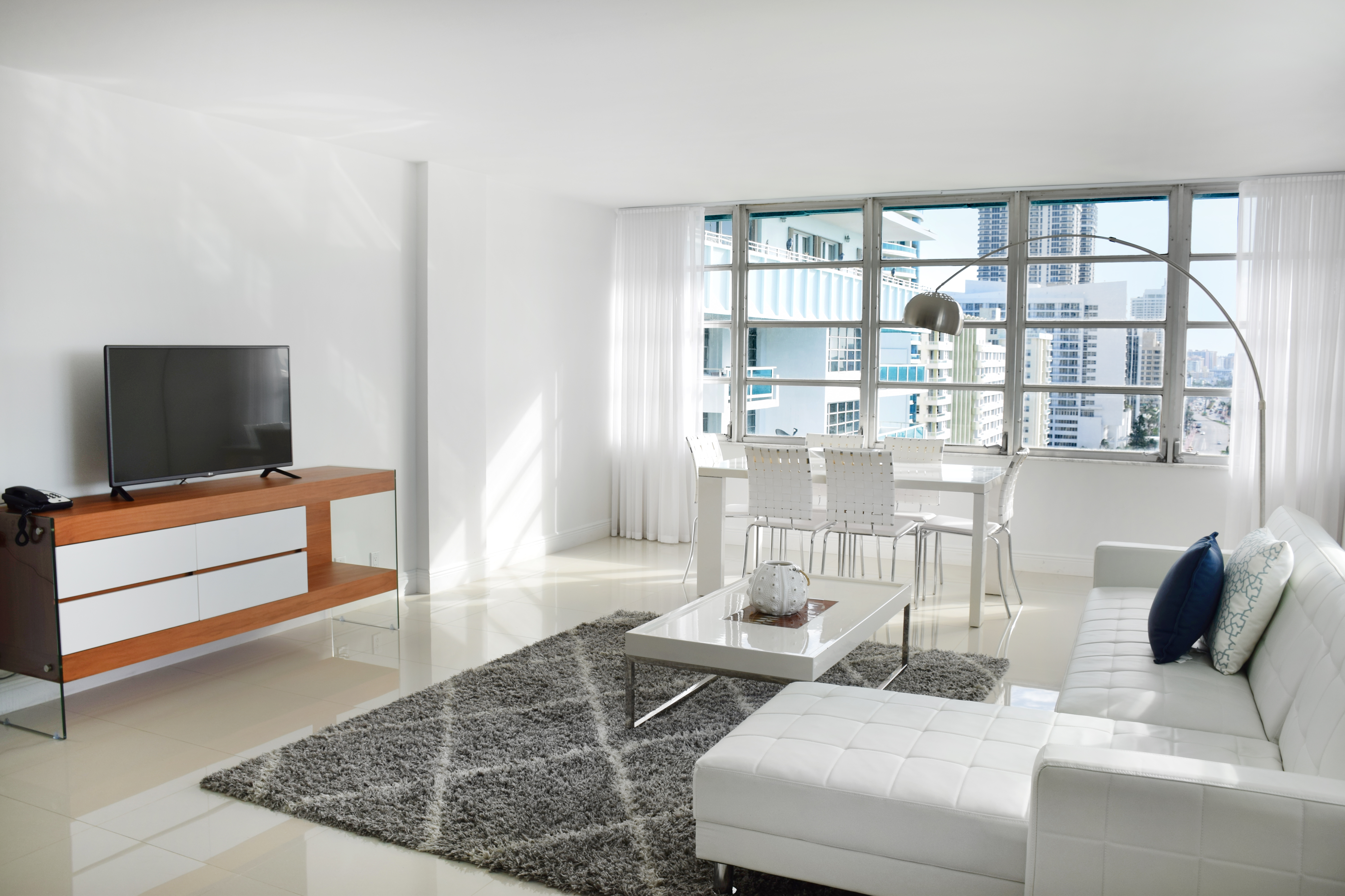 Suite Deluxe Two Double Beds