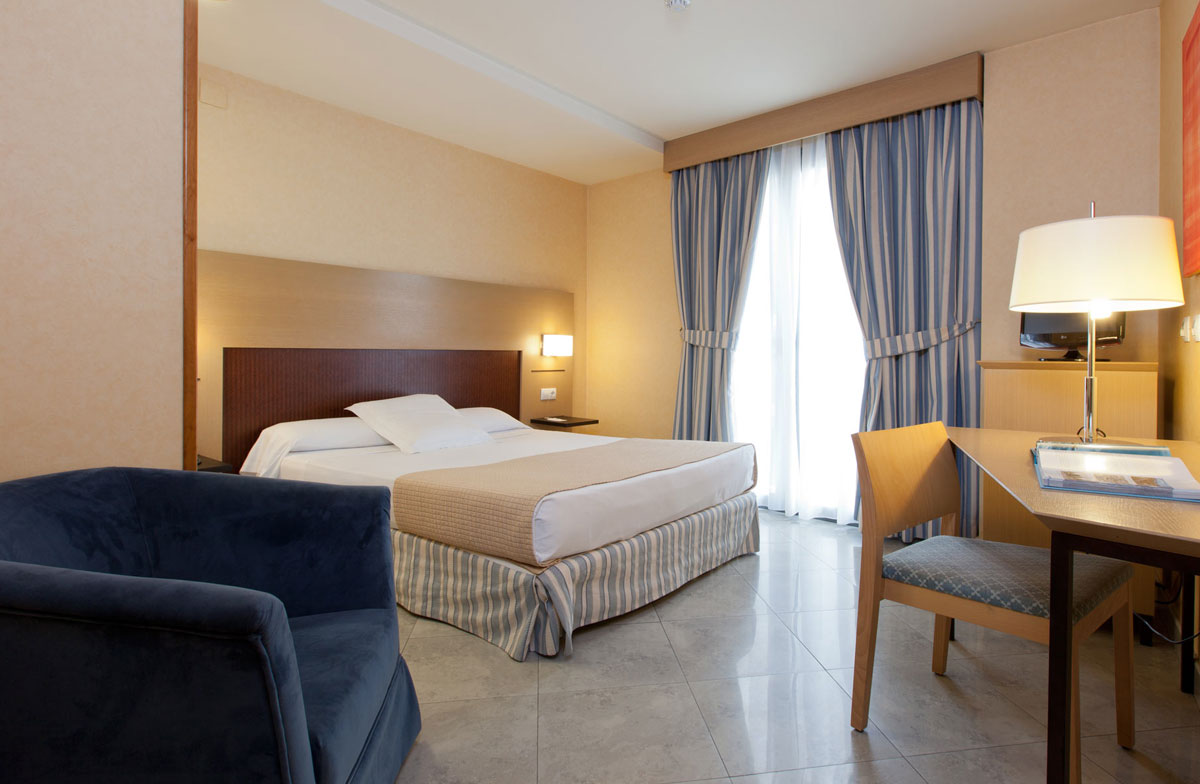 Double or Twin Standard