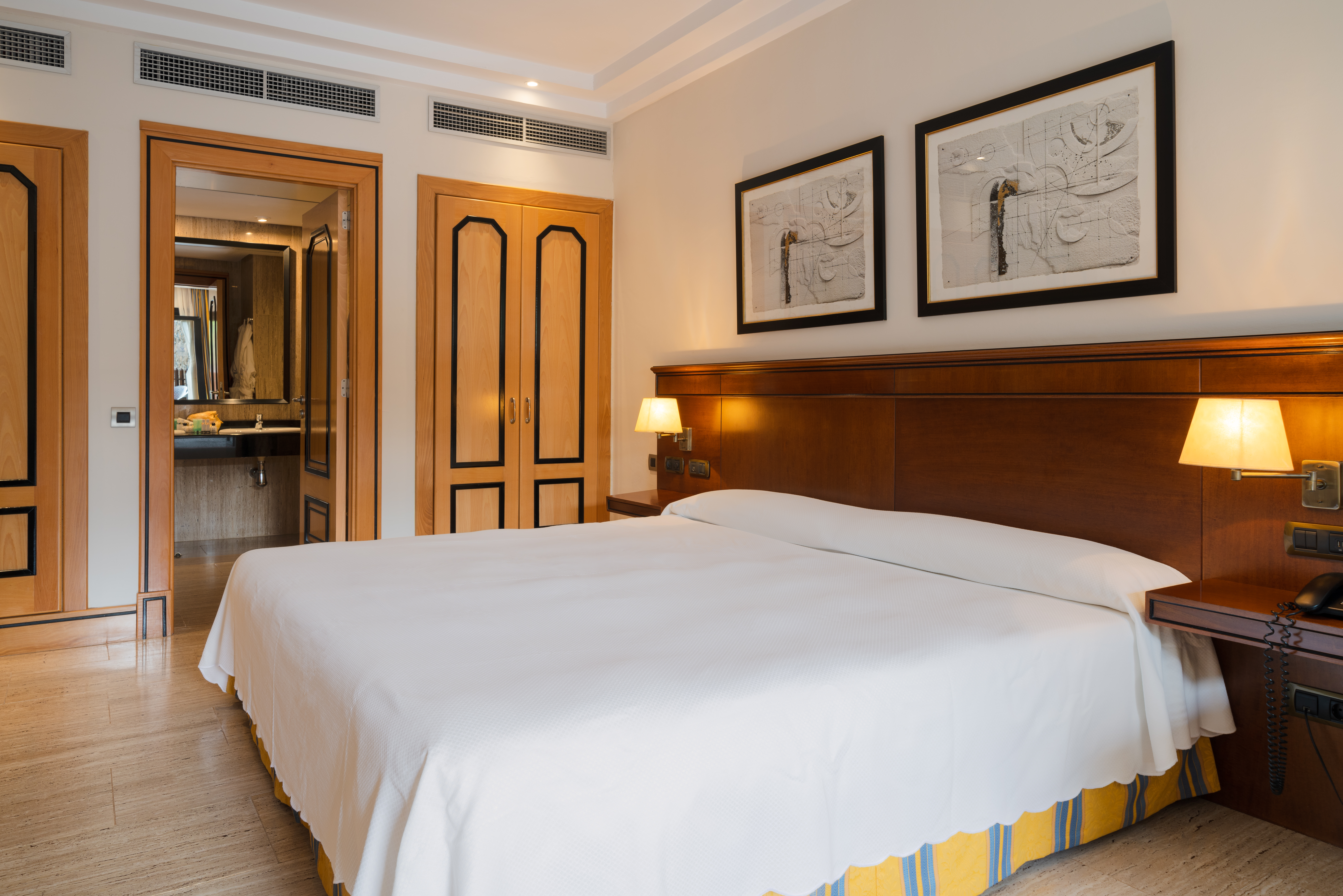 Double or Twin Standard