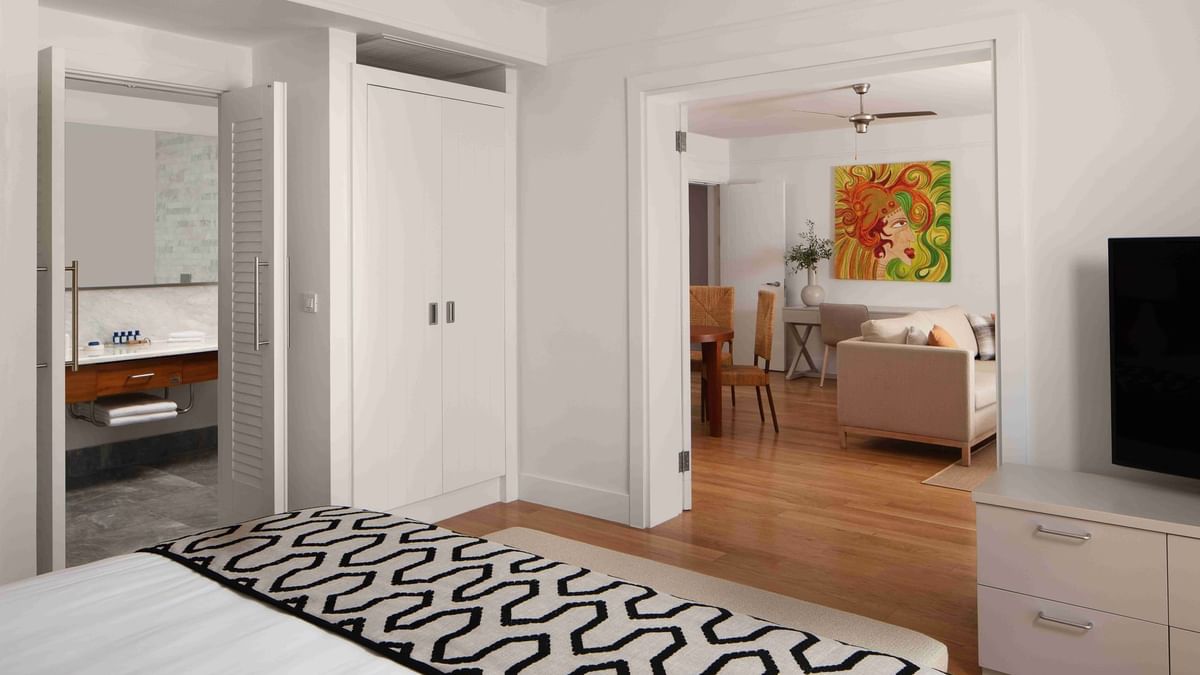 Double Single Executive