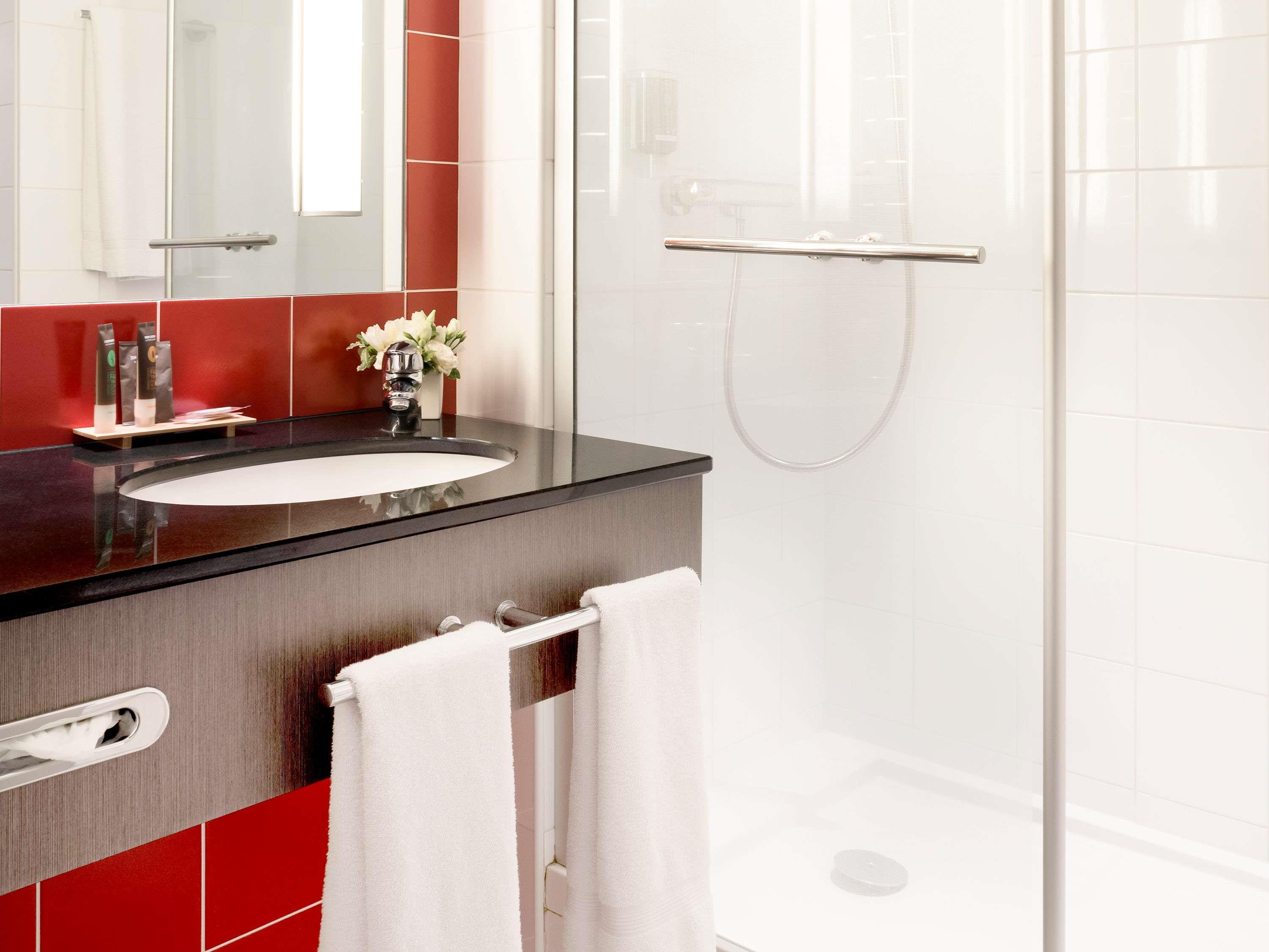 Double Classic Double Bed